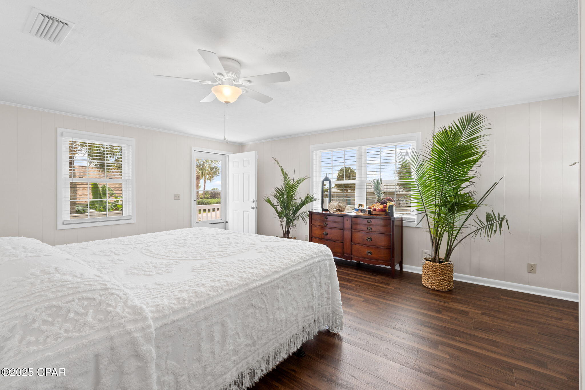 Image 43 For 122 Monterey Avenue