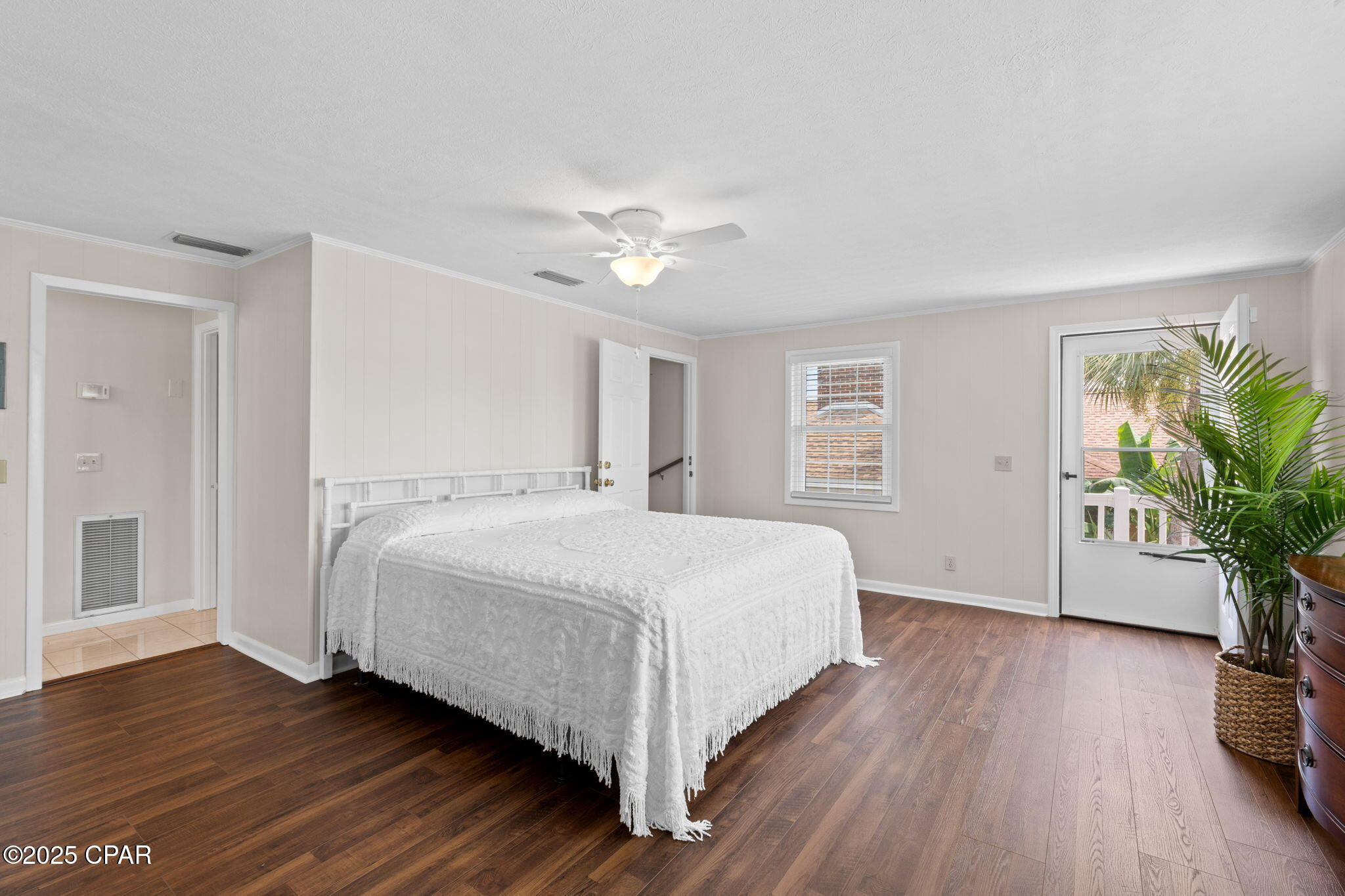 Image 44 For 122 Monterey Avenue