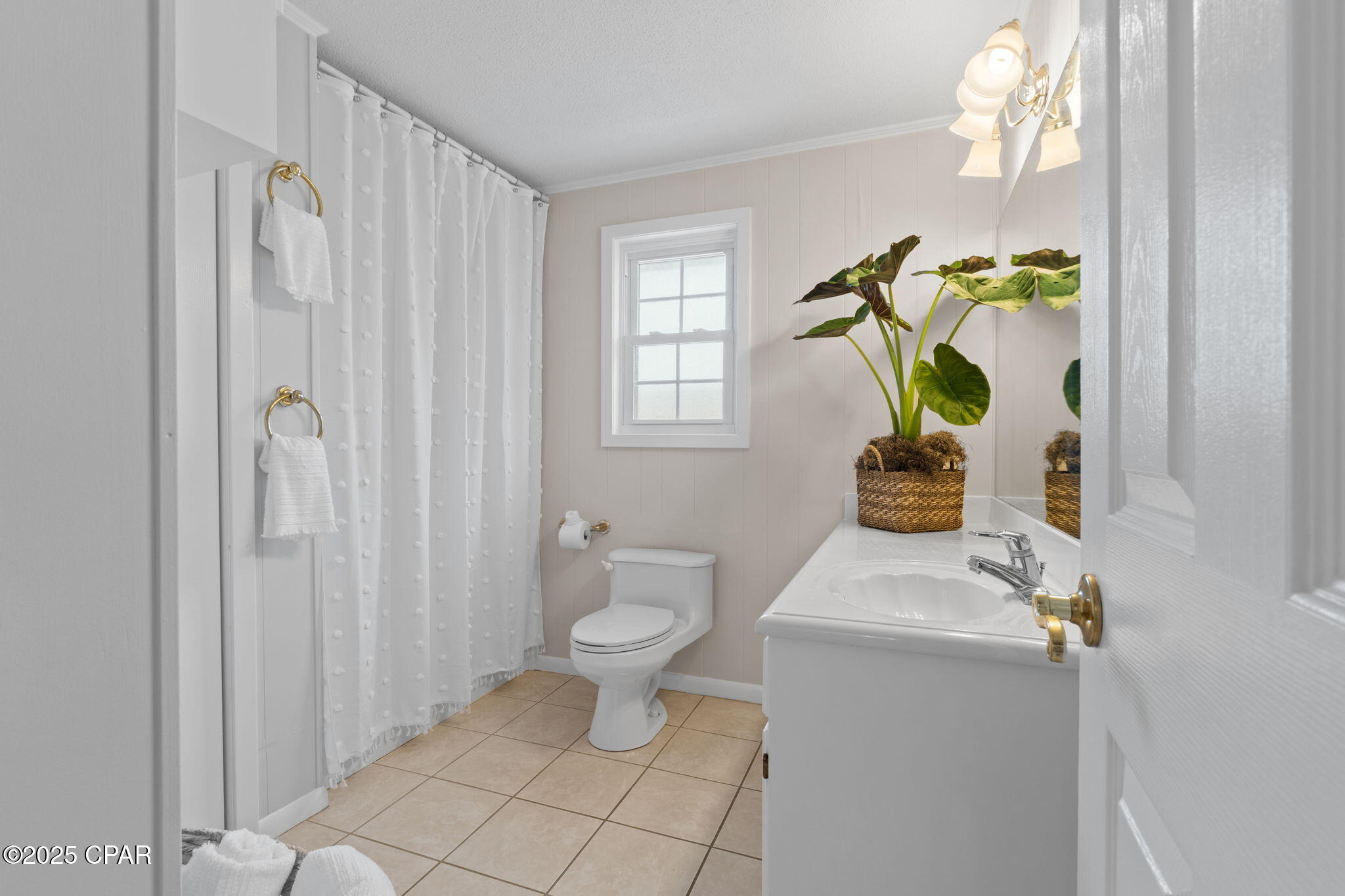 Image 47 For 122 Monterey Avenue