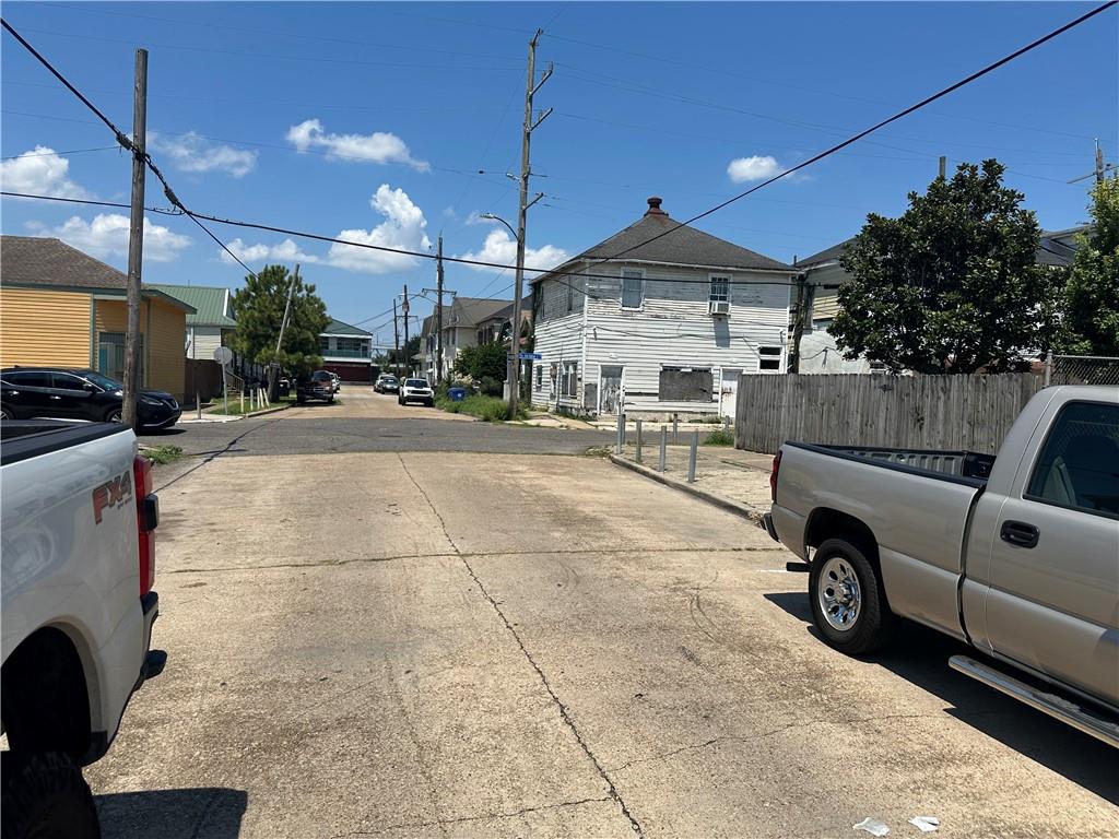 Homes for sale in New Orleans, LA | 2327 29 Josephine St, New Orleans, LA 70113 | MLS# 2518701