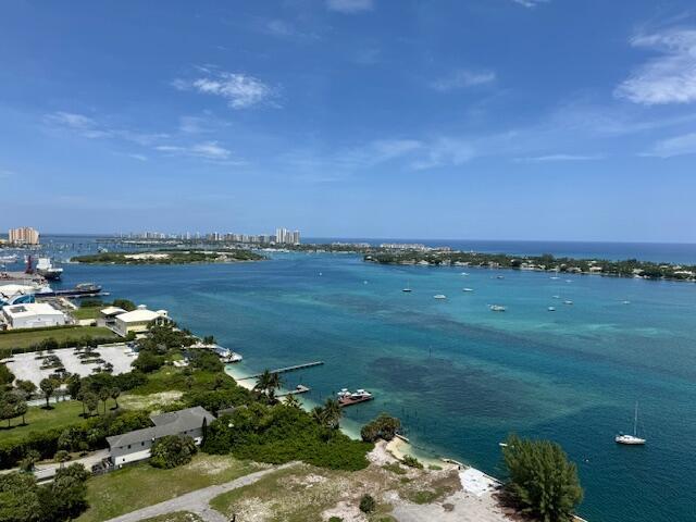 Palm Beach House Condo