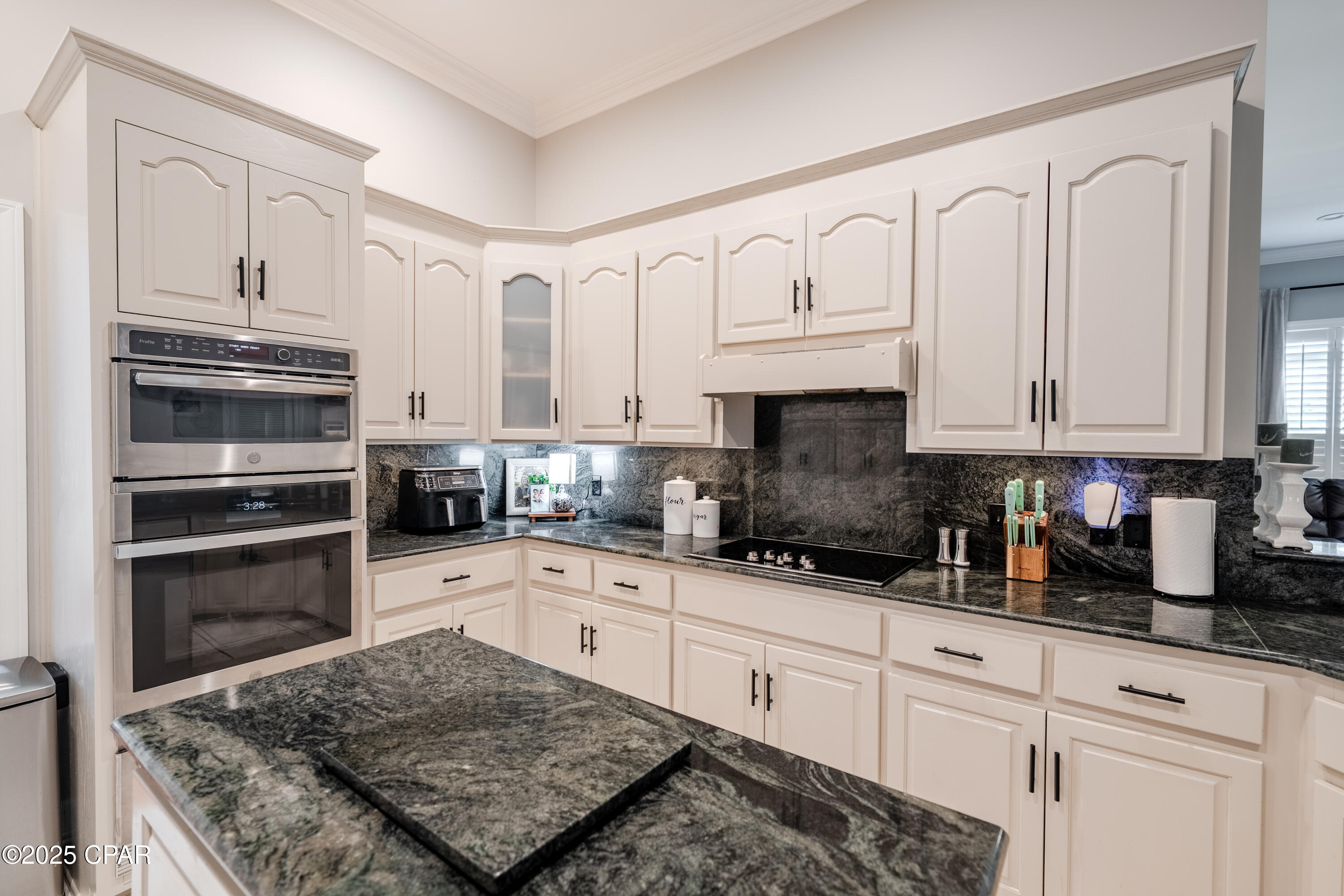 Image 10 For 3410 Parkwood Drive