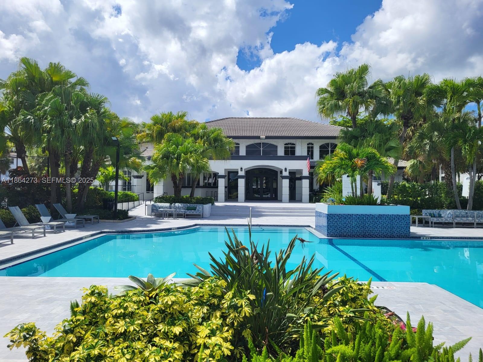 Valencia At Doral Condo N