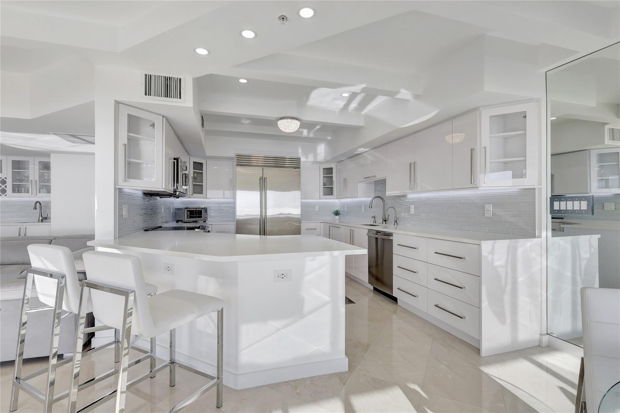 Homes for sale in Deerfield Beach, FL | 665 Se 21St Ave #502, Deerfield Beach, FL 33441 | MLS# F10523534