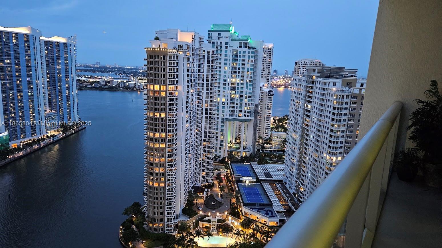 495 BRICKELL Ave #3308, Miami FL 33131
