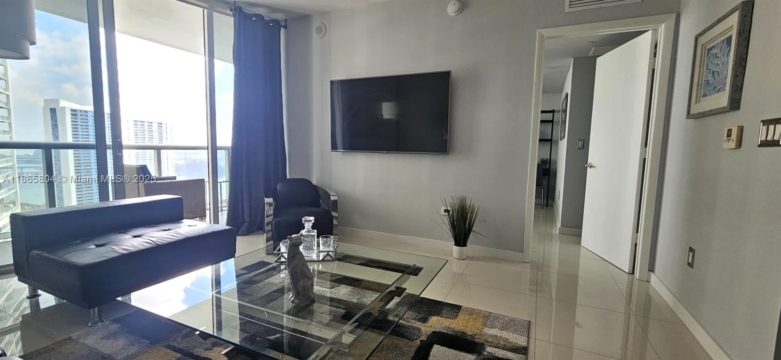 495 BRICKELL Ave #3308, Miami FL 33131