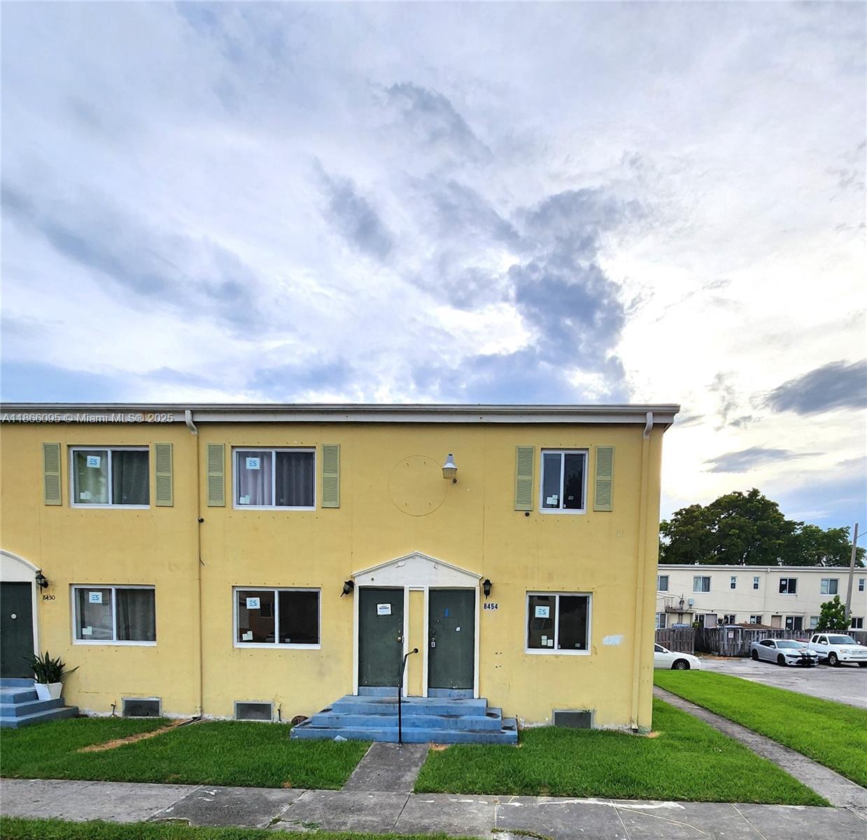 Sunset Palm Villas Condo