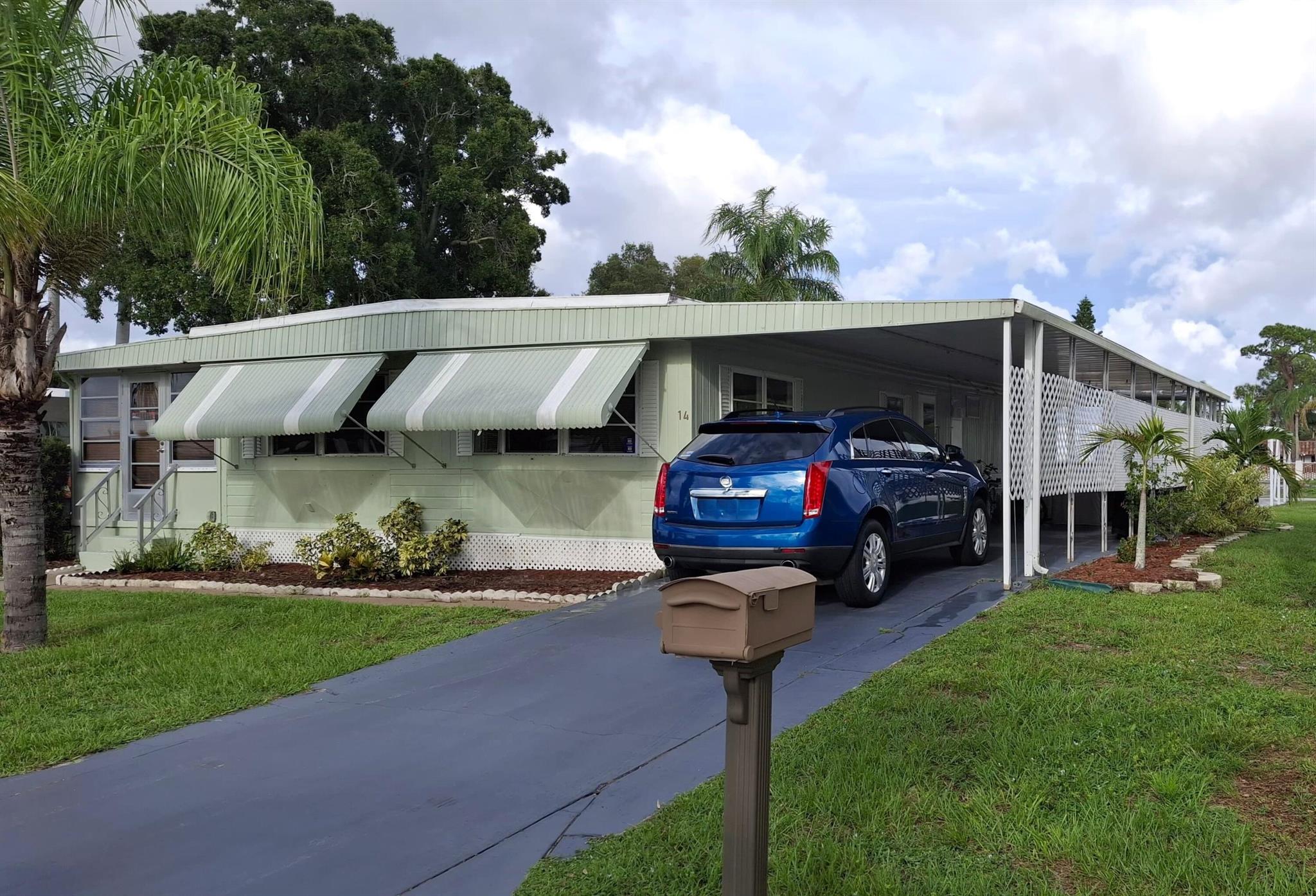 Spanish Lakes One 55+ Com