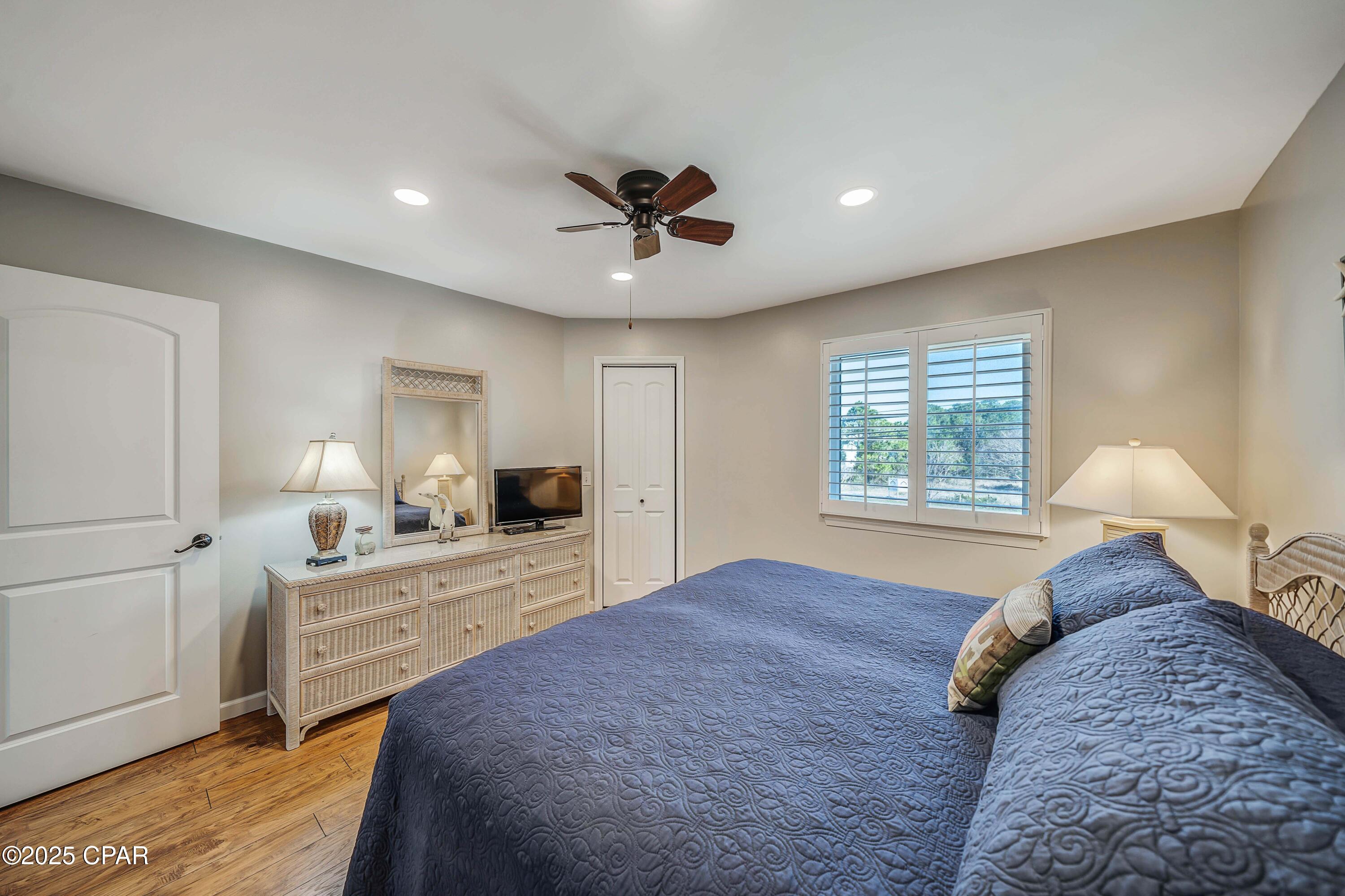 Image 31 For 8407 Thomas Drive 2