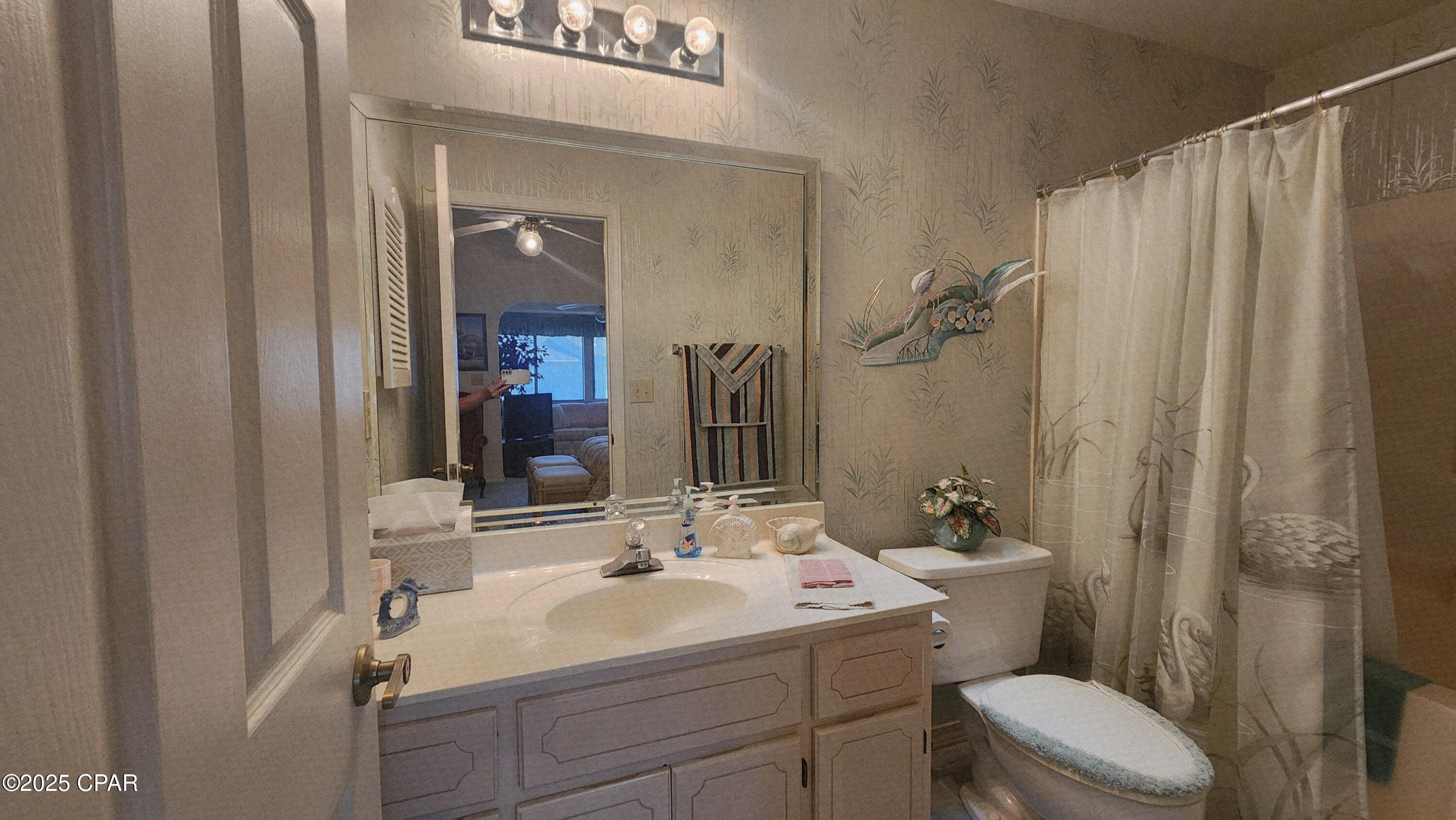 Image 19 For 120 Grande Island Boulevard