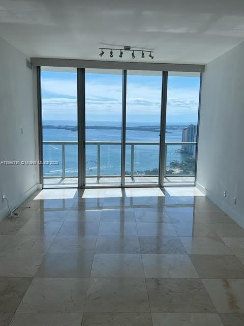 888 Biscayne Blvd #5407, Miami FL 33132