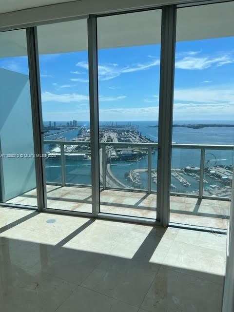 888 Biscayne Blvd #5407, Miami FL 33132