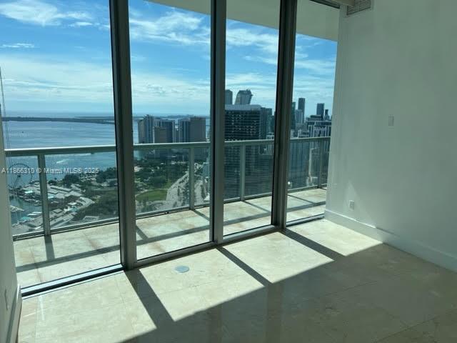 888 Biscayne Blvd #5407, Miami FL 33132