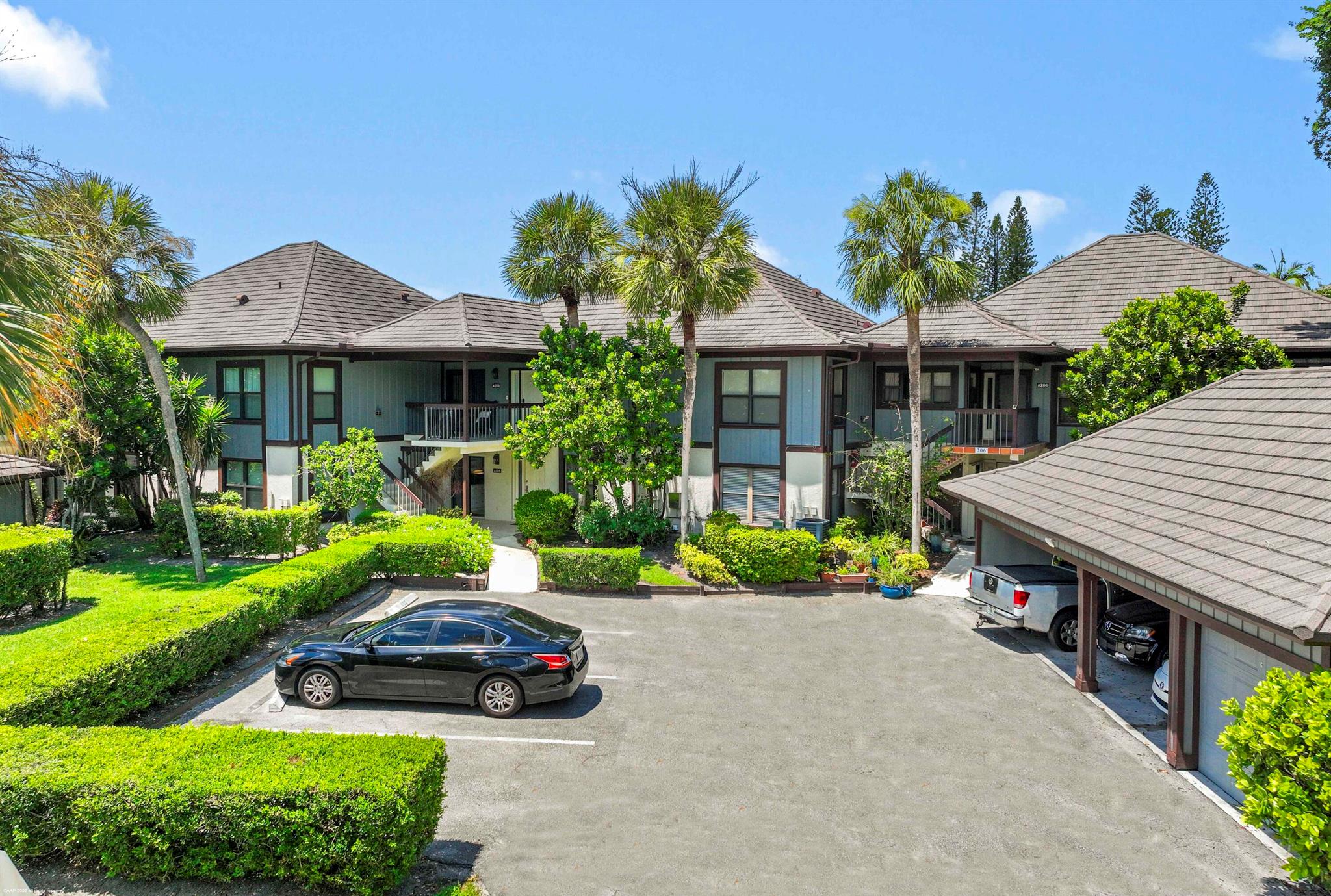 Homes for sale in Wellington, FL | 13329 Polo Club Road #105, Wellington, FL 33414 | MLS# R11118817