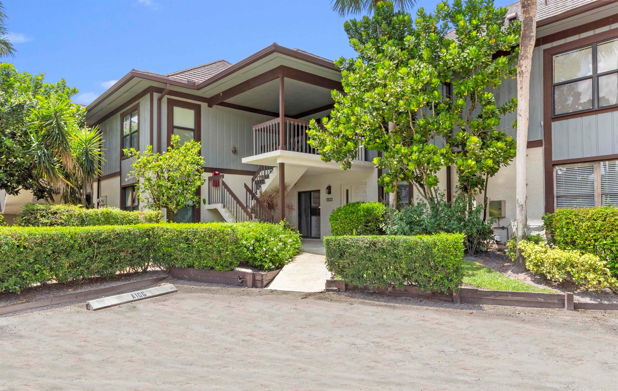 Homes for sale in Wellington, FL | 13329 Polo Club Road #105, Wellington, FL 33414 | MLS# R11118817