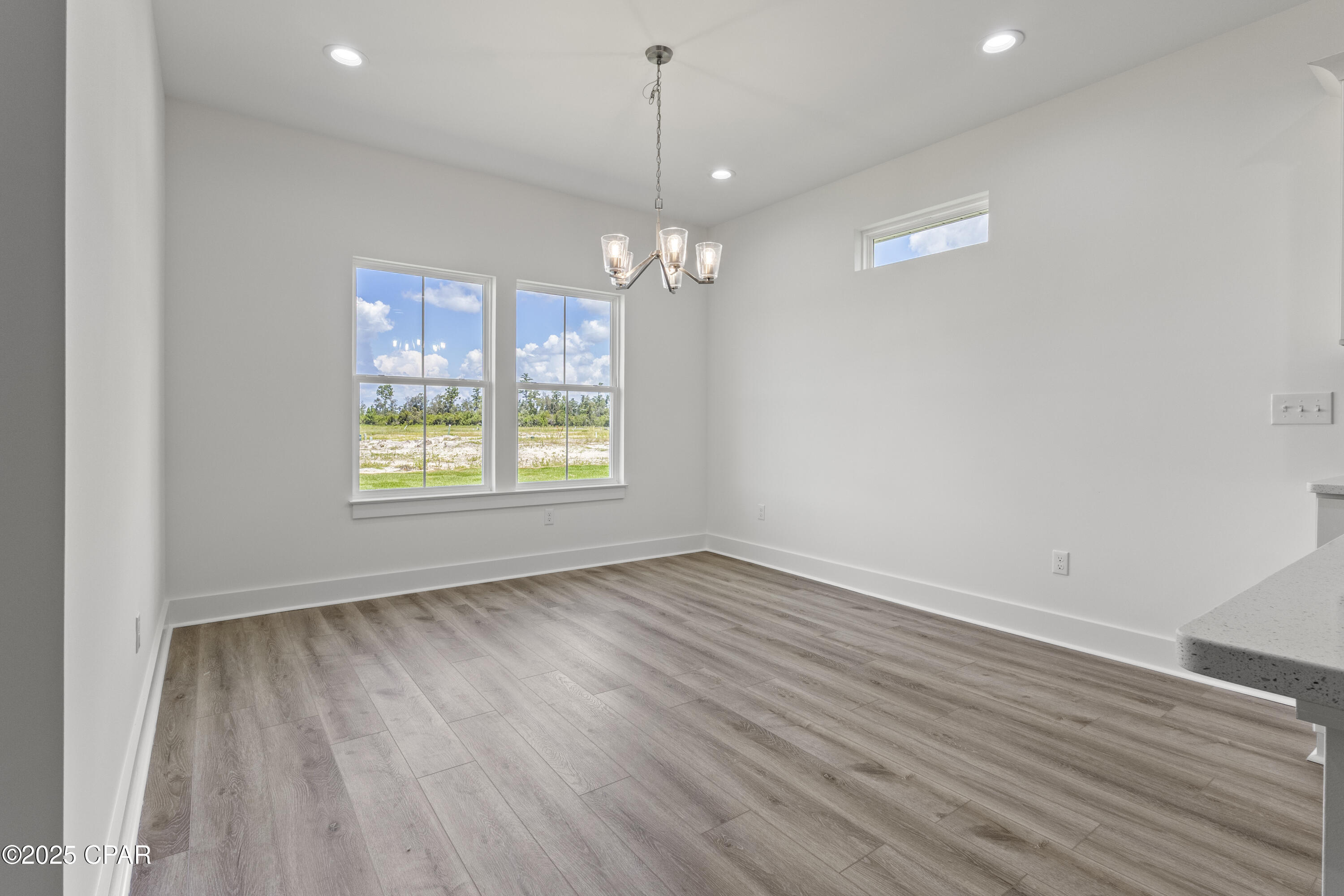 Image 13 For 3821 Red Deer Circle