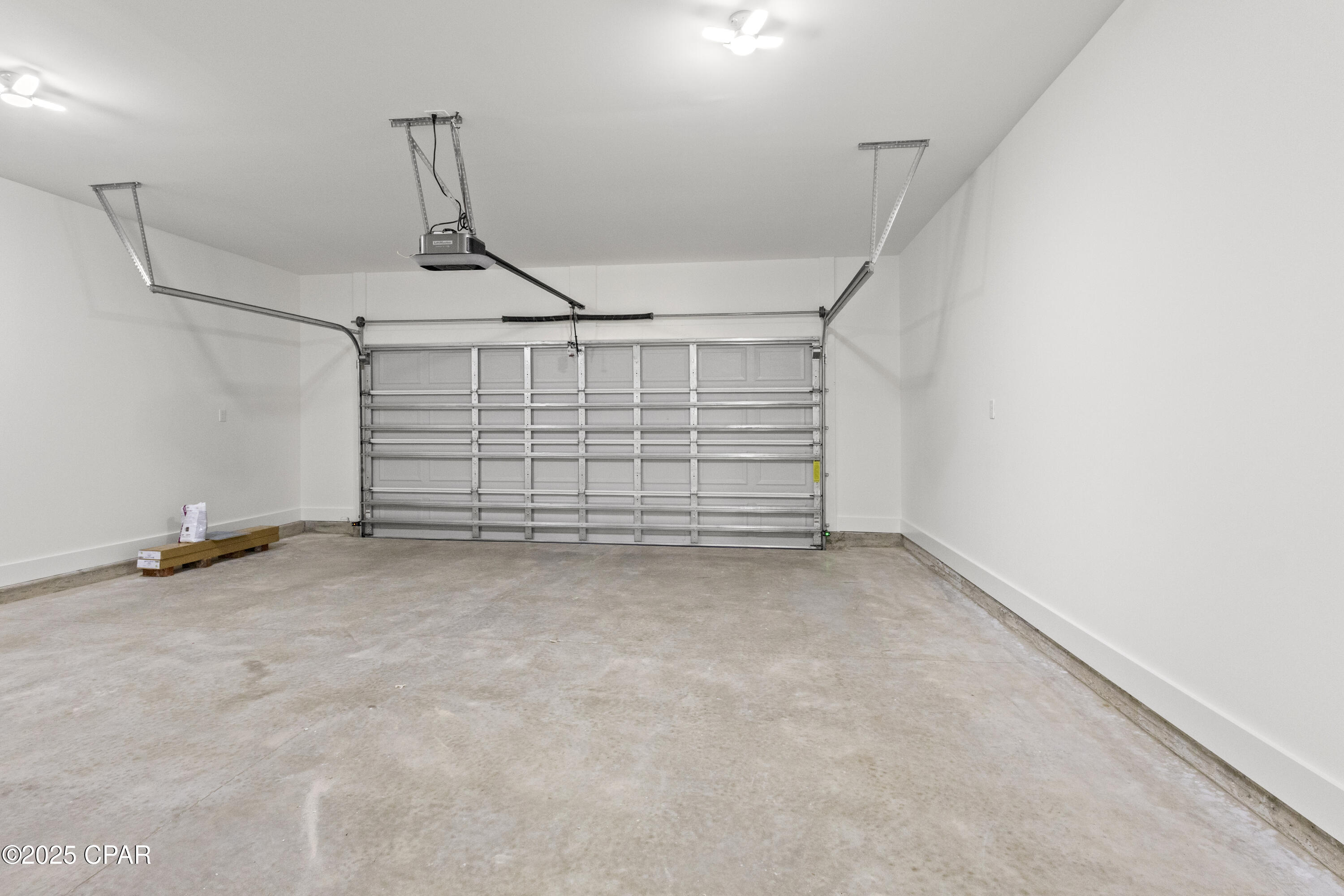 Image 17 For 3821 Red Deer Circle