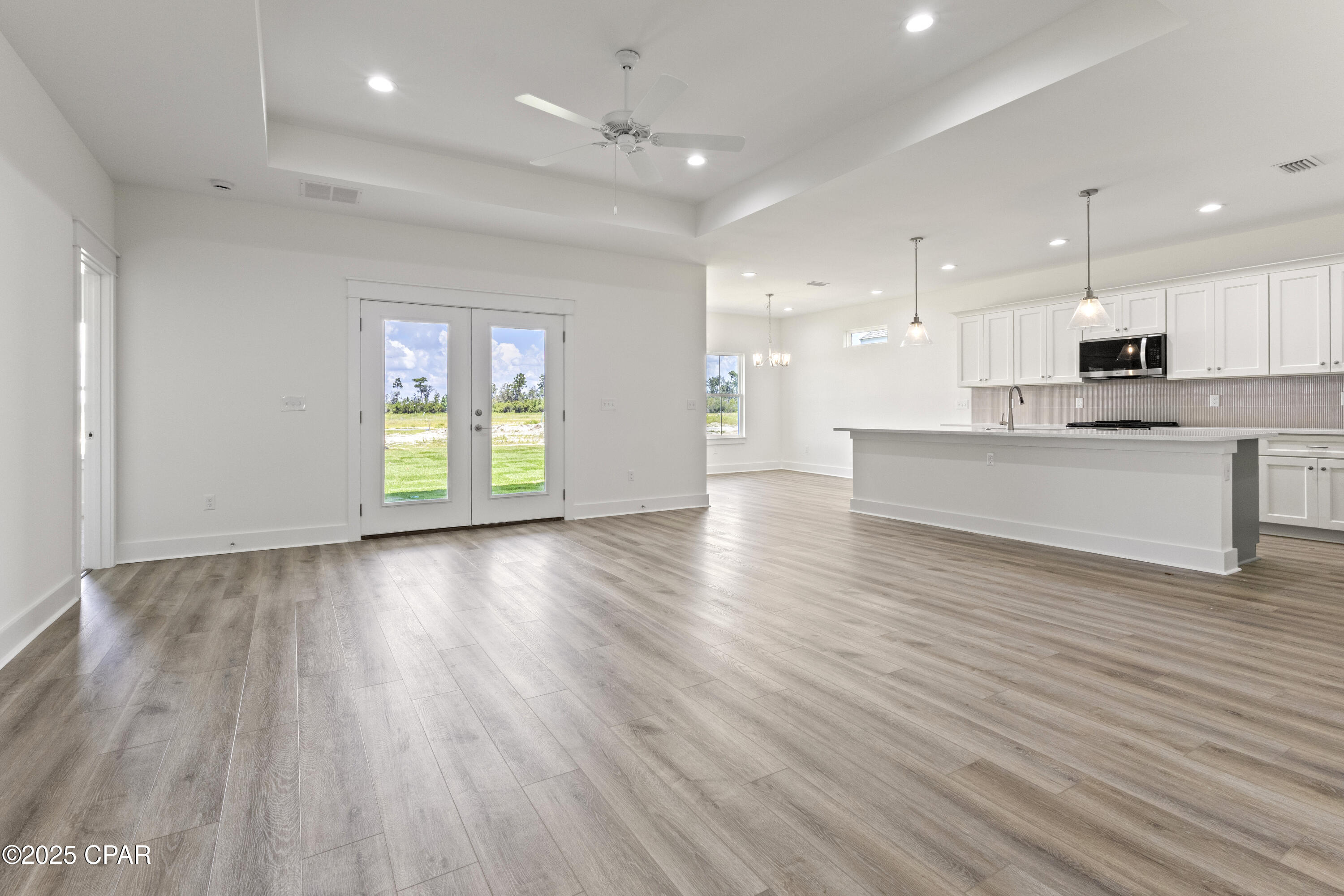 Image 5 For 3821 Red Deer Circle