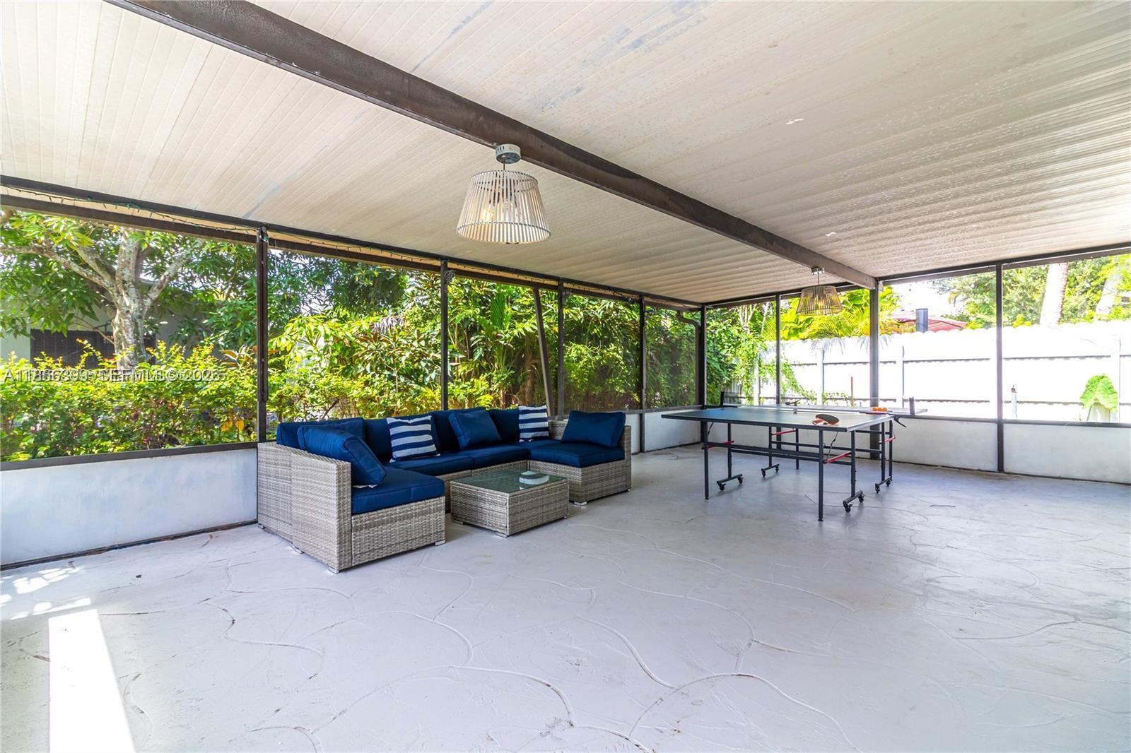 Homes for sale in El Portal, FL | 460 Nw 88th Ter, El Portal, FL 33150 | MLS# A11866399