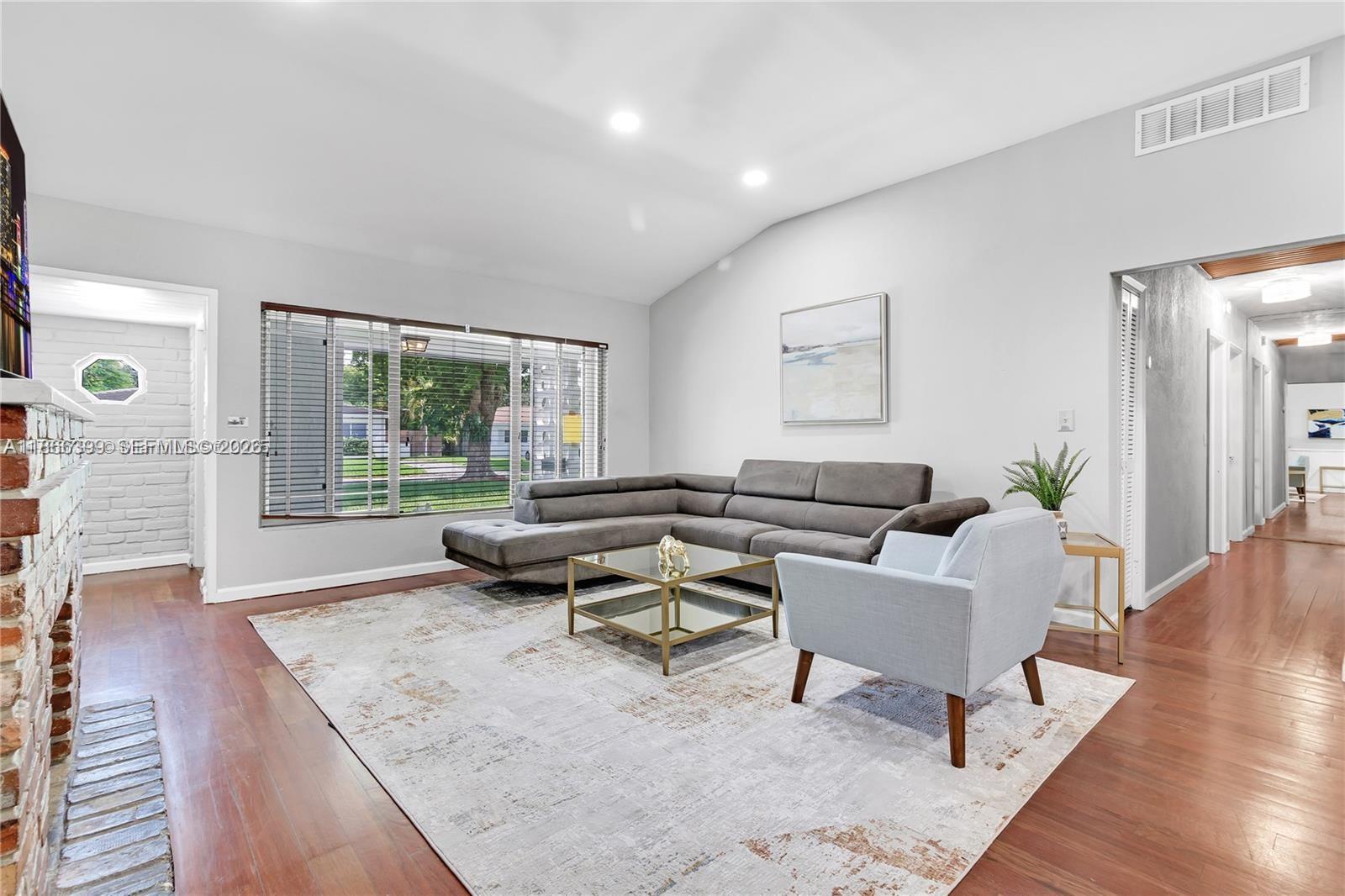 Homes for sale in El Portal, FL | 460 Nw 88Th Ter, El Portal, FL 33150 | MLS# A11866399