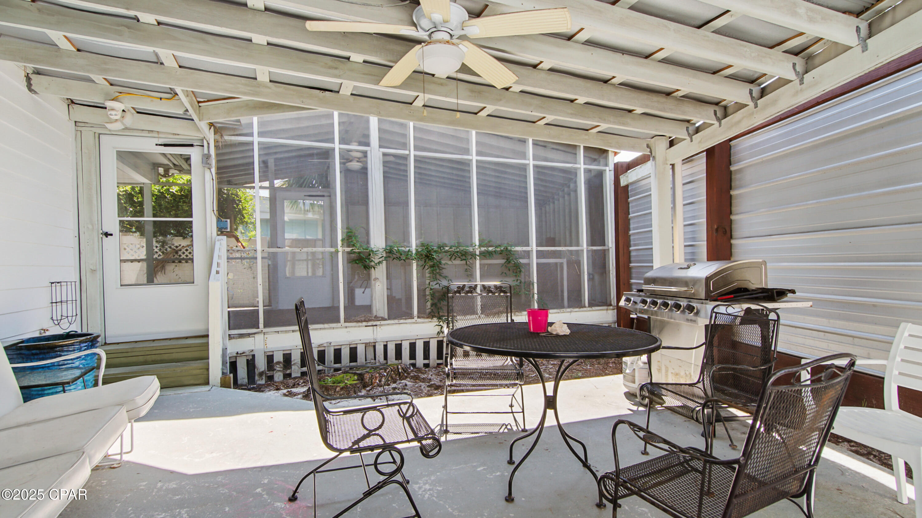 Image 35 For 7425 Lagoon Drive