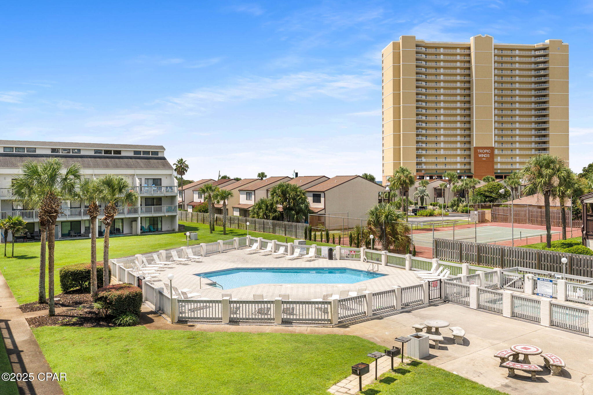 Image 26 For 17614 Front Beach  D13