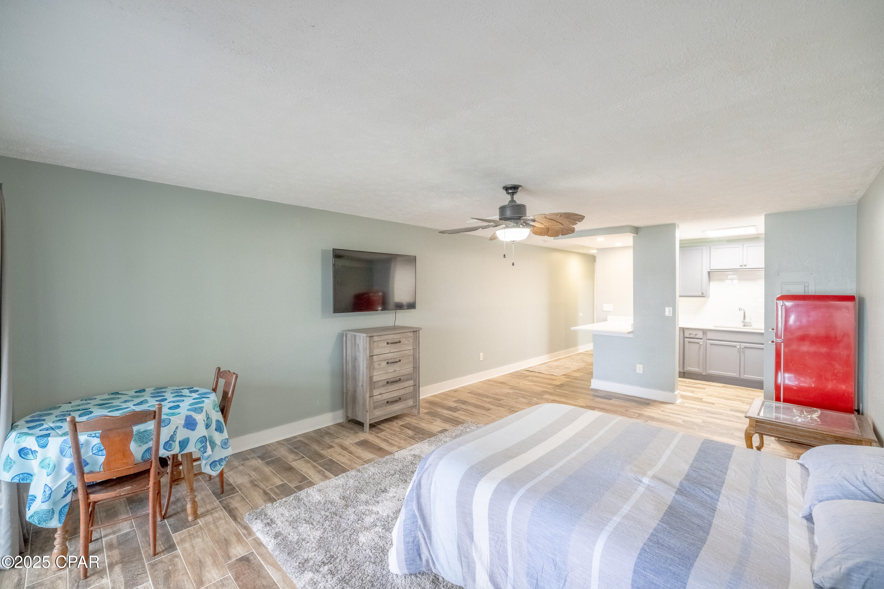 Image 12 For 301 Lullwater Drive 279