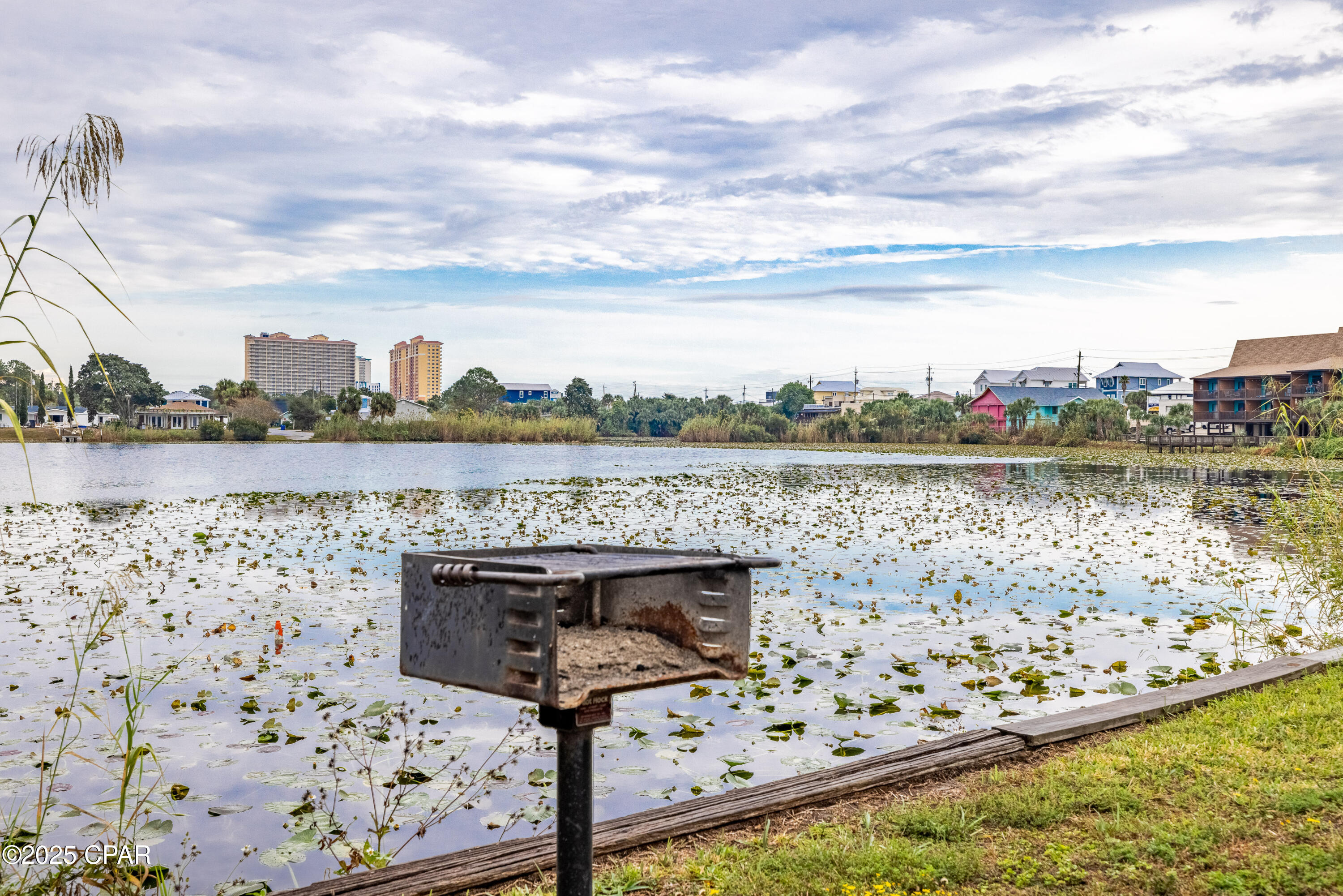 Image 23 For 301 Lullwater Drive 279