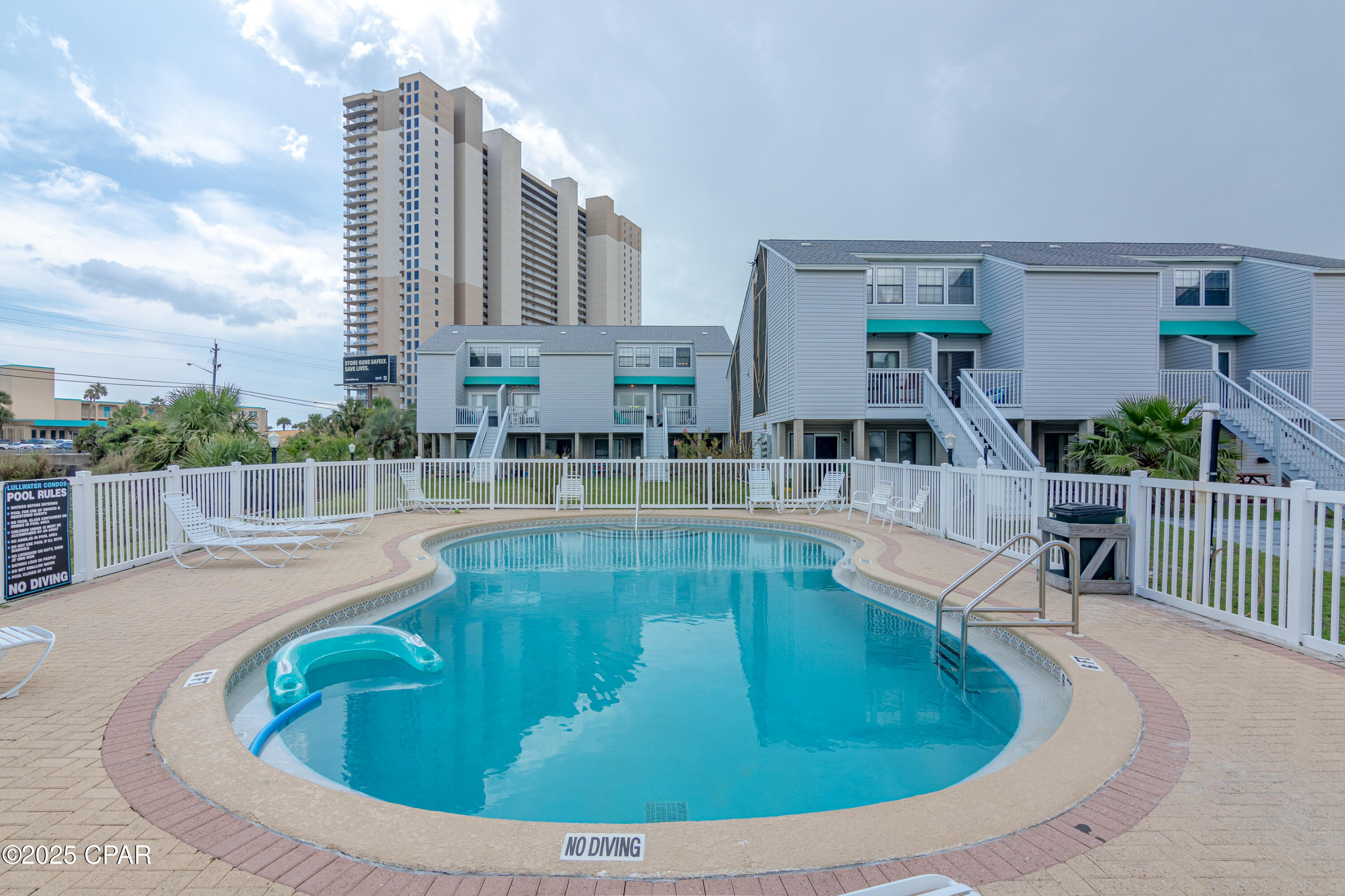 Image 26 For 301 Lullwater Drive 279