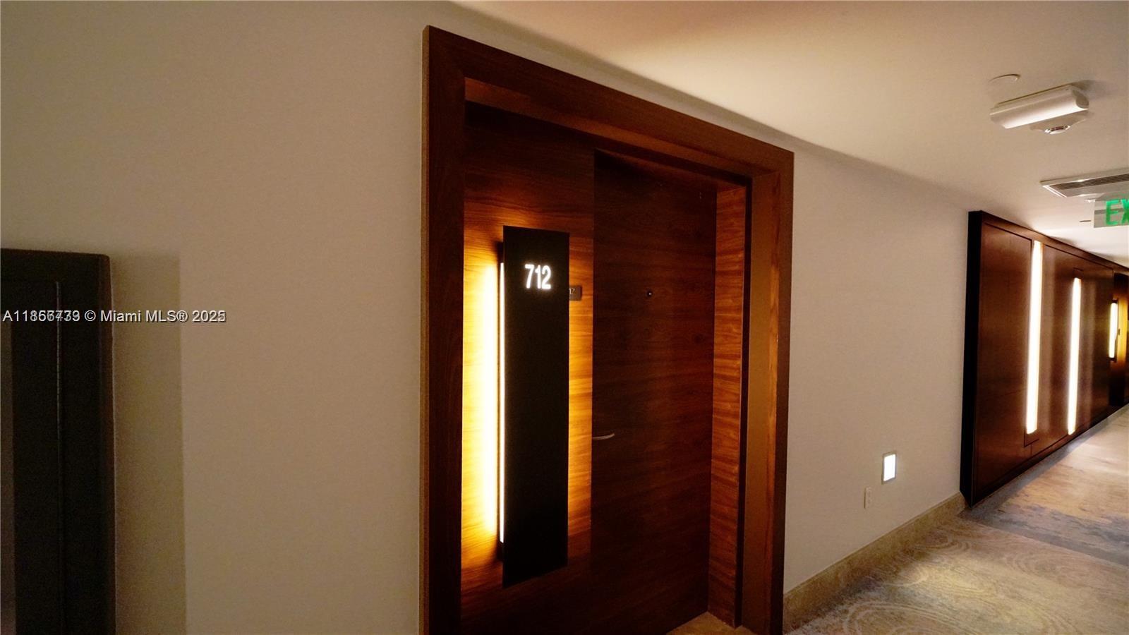6801 Collins Ave #710, Miami Beach FL 33141