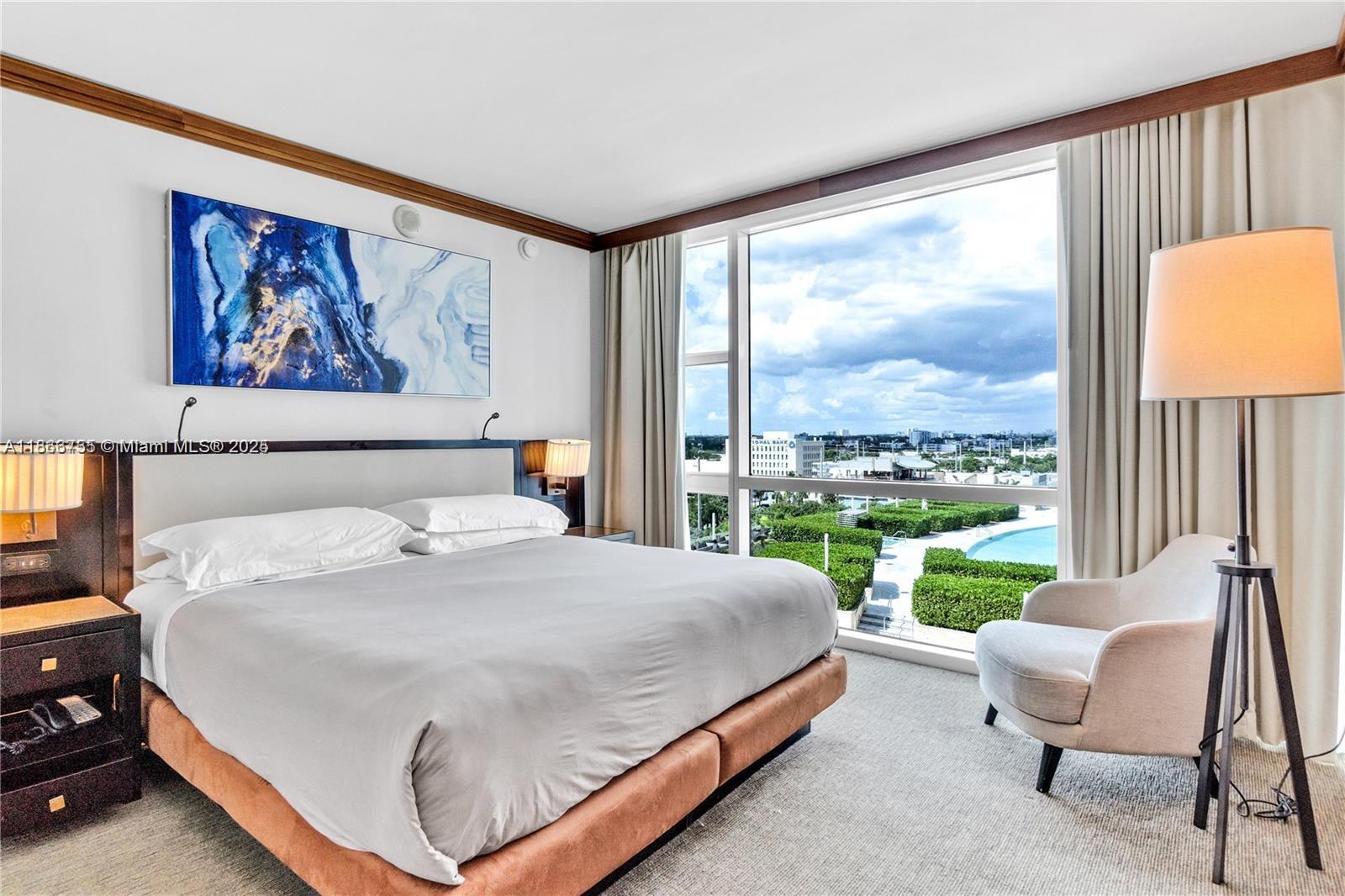 6801 Collins Ave #818, Miami Beach FL 33141