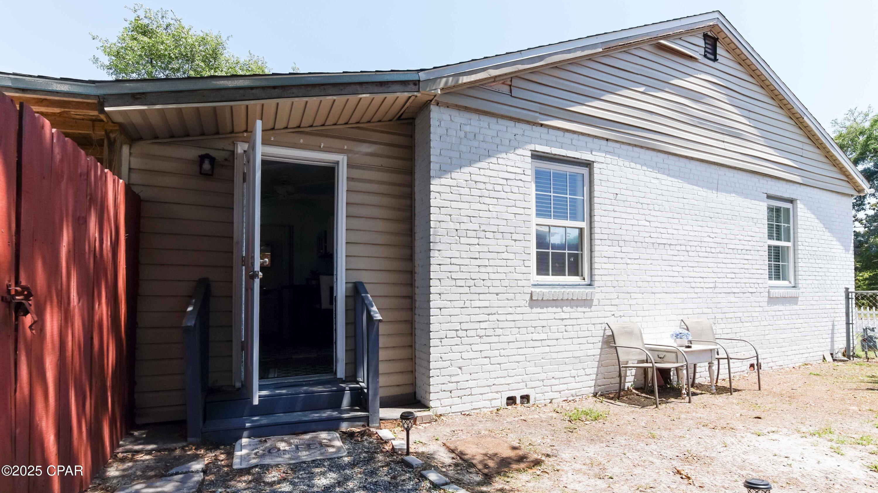 Image 2 For 1424 11th Street