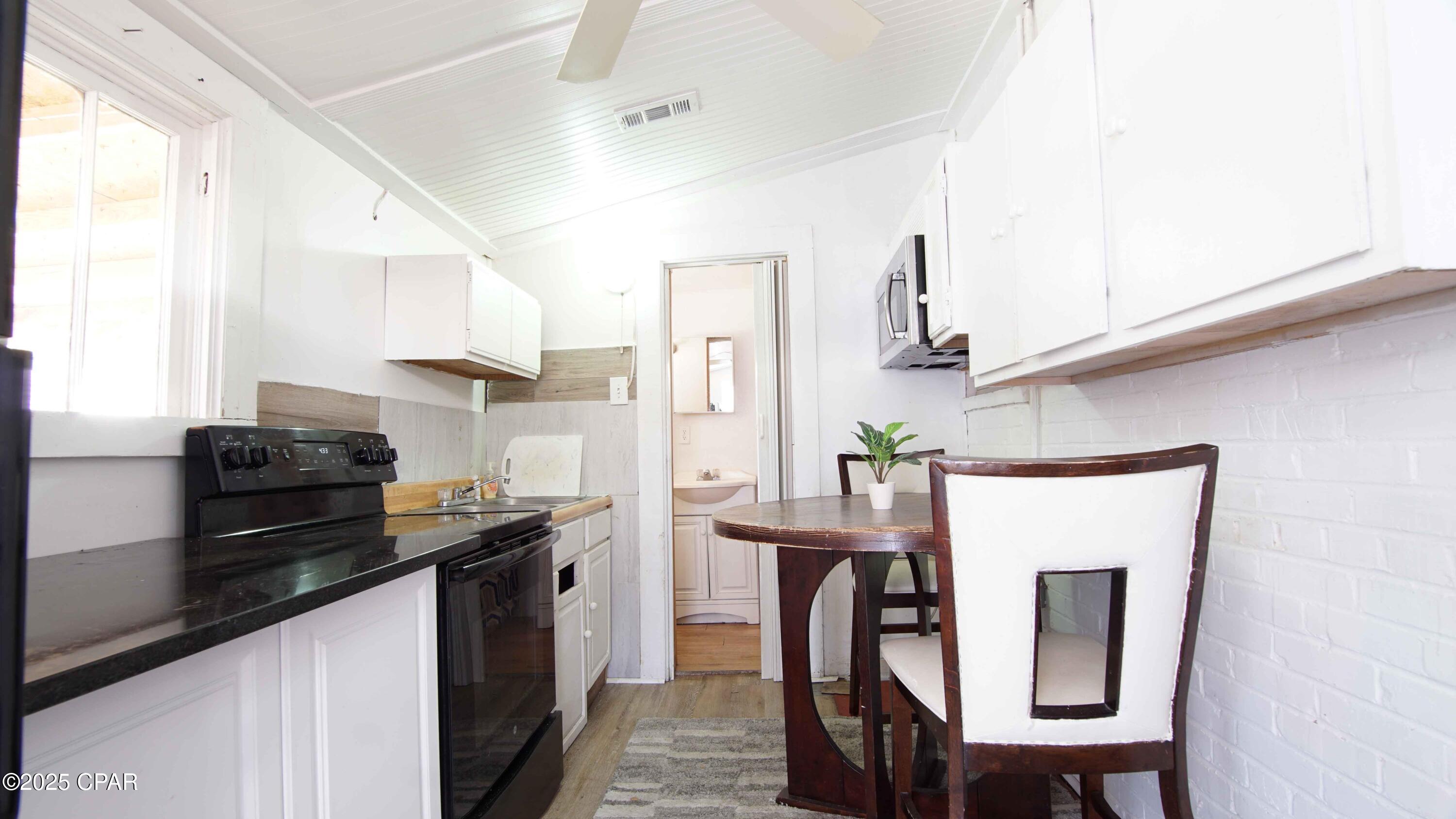 Image 4 For 1424 11th Street