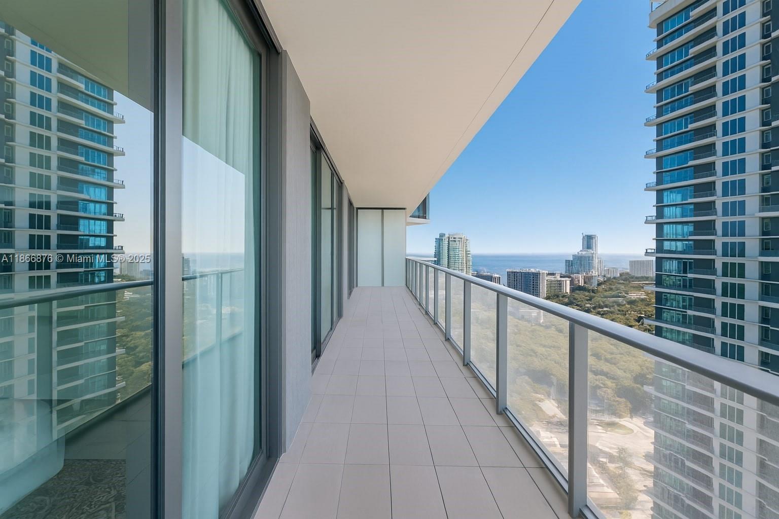 Condo for Sale in Miami, FL