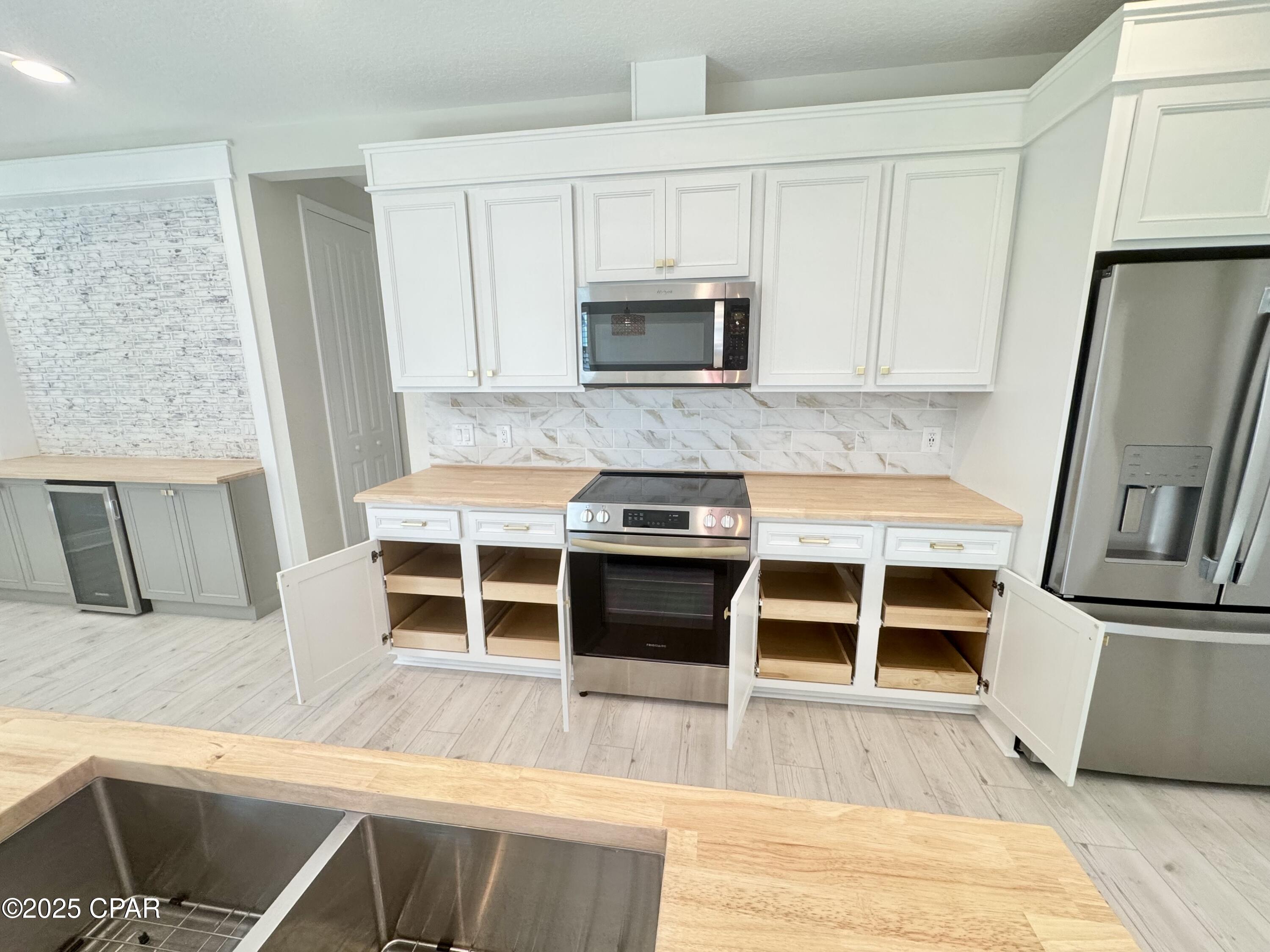 Image 10 For 8706 Sand Dollar Dr Drive