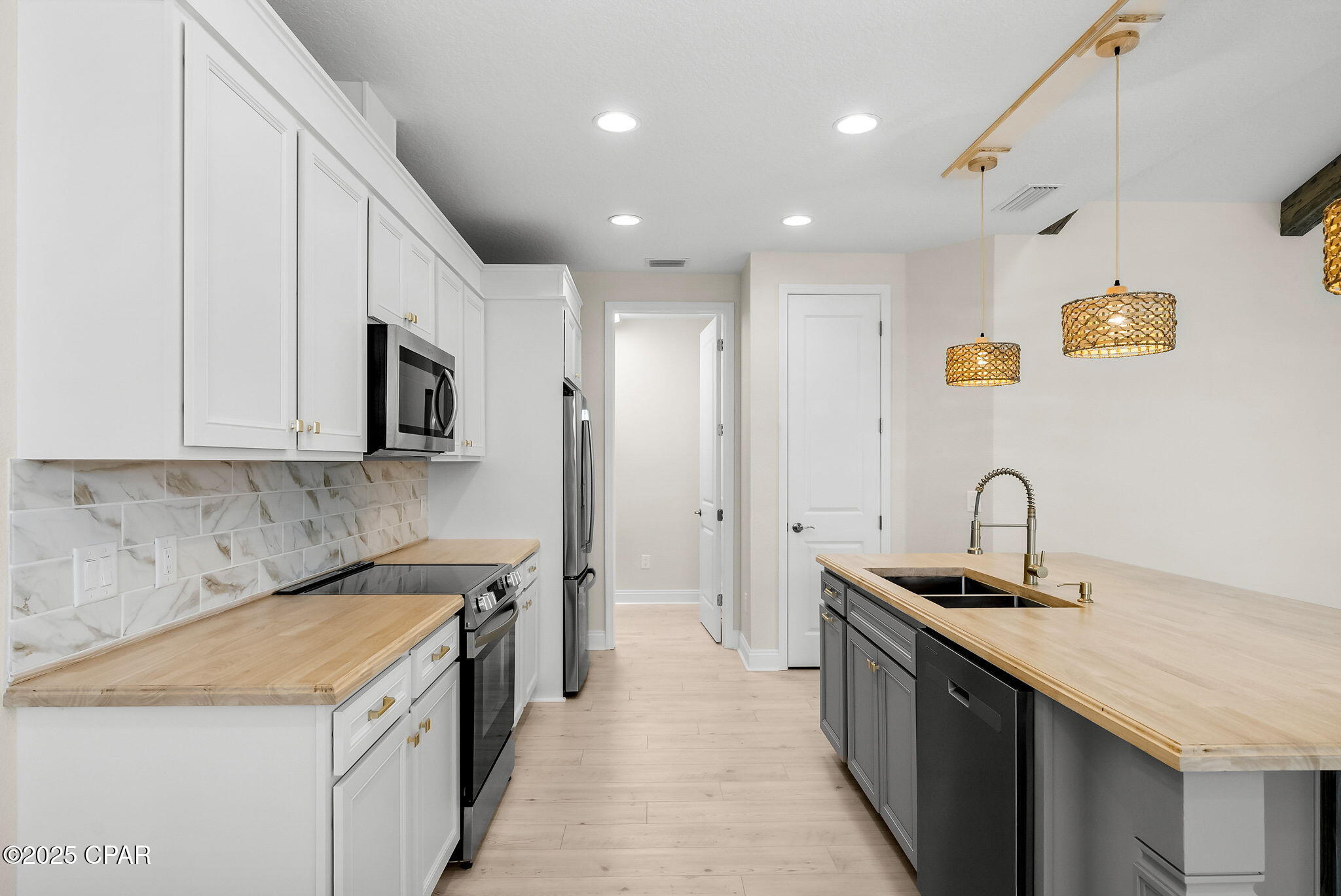 Image 17 For 8706 Sand Dollar Dr Drive