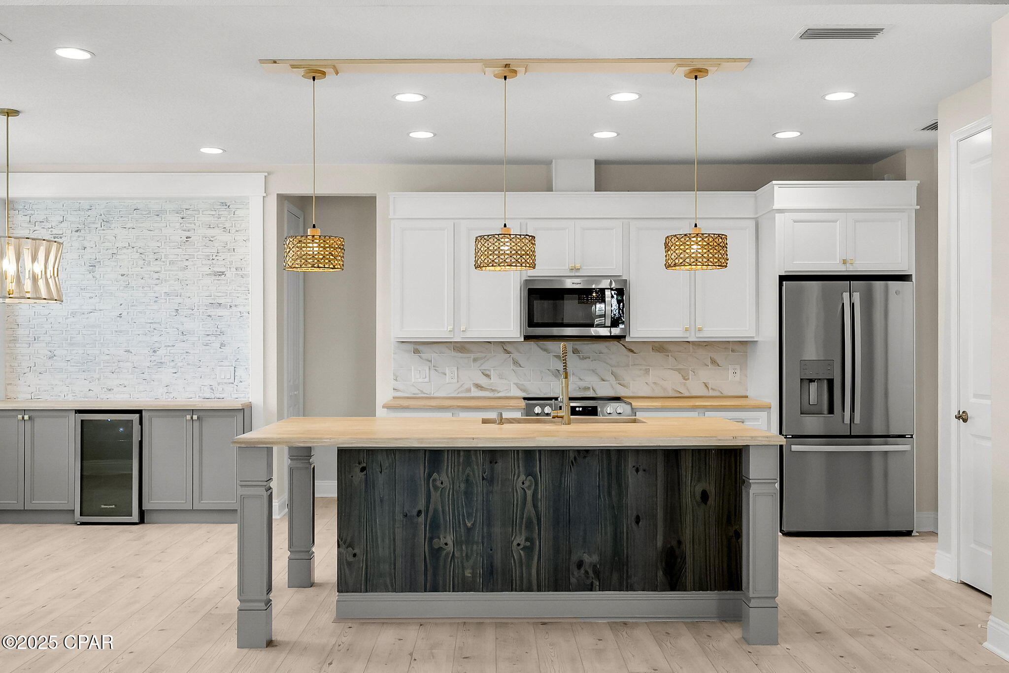 Image 9 For 8706 Sand Dollar Dr Drive