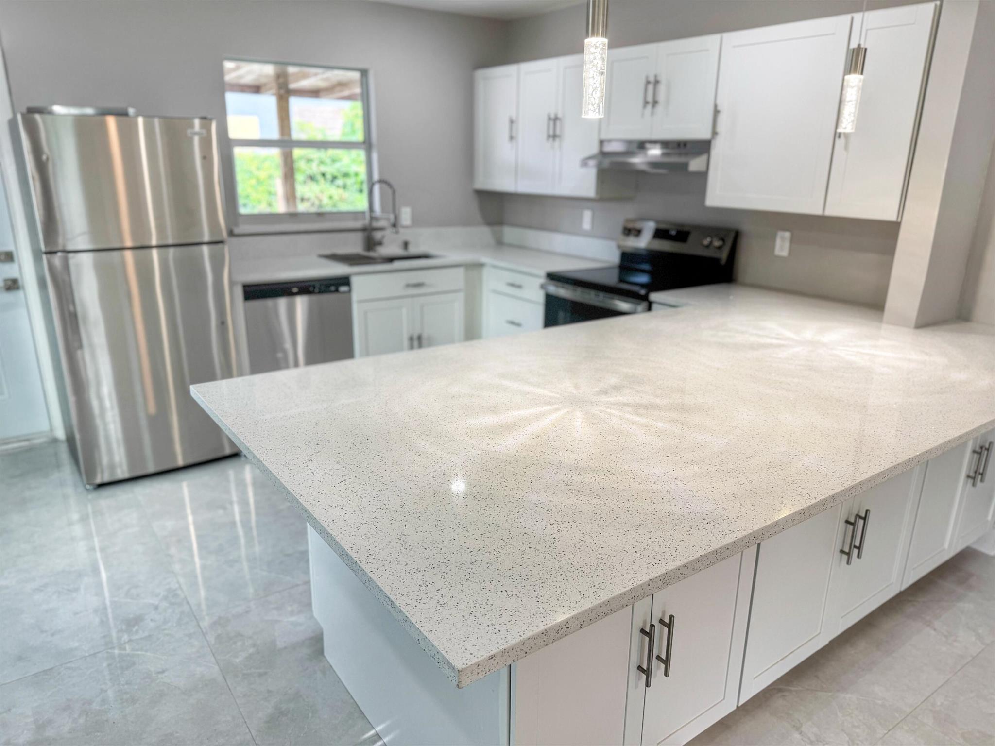 Homes for sale in Lake Worth, FL | 3195 Mcsherry Dr, Lake Worth, FL 33461 | MLS# R11118985