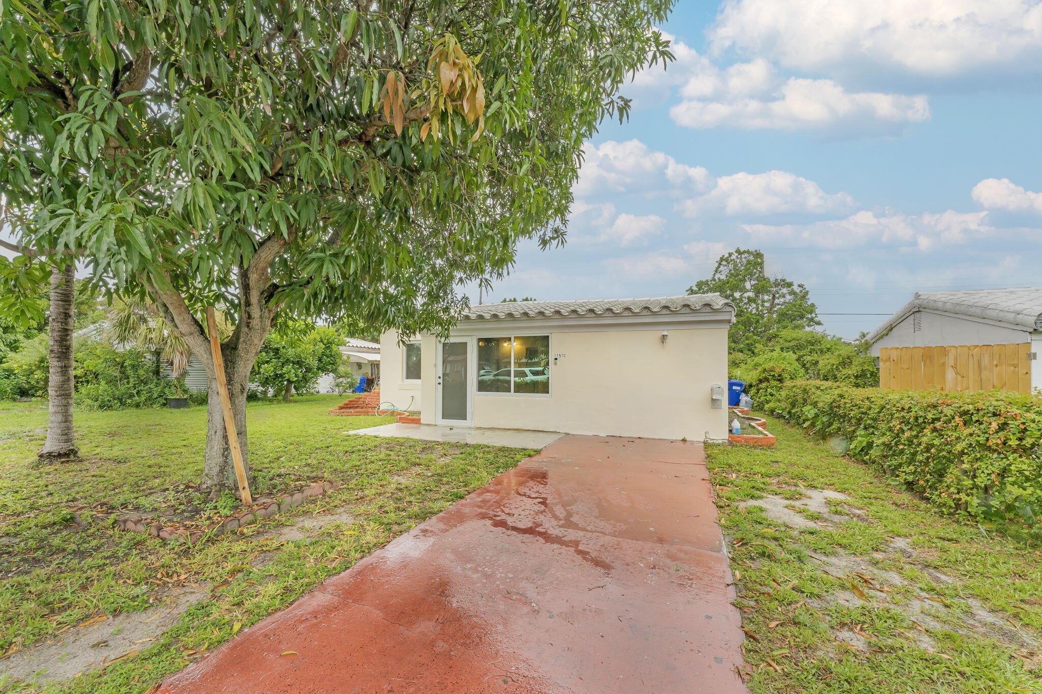 Homes for sale in North Miami Beach, FL | 17570 Ne 19Th Avenue, North Miami Beach, FL 33162 | MLS# R11119022