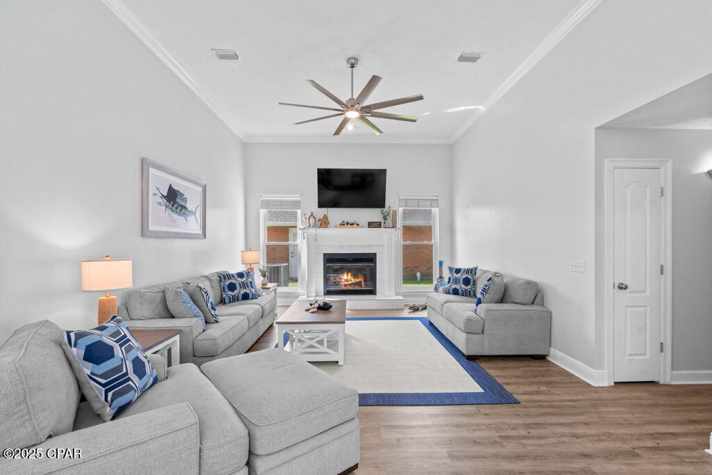 Image 2 For 2501 Parkwood Drive