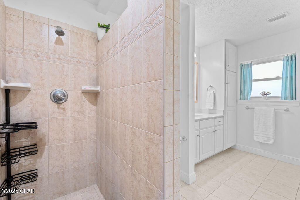 Image 26 For 2501 Parkwood Drive