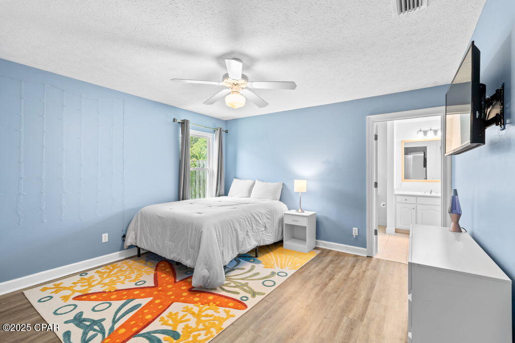 Image 27 For 2501 Parkwood Drive