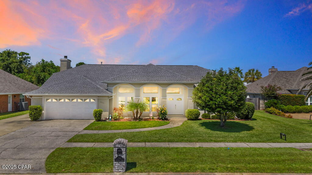 Image 41 For 2501 Parkwood Drive