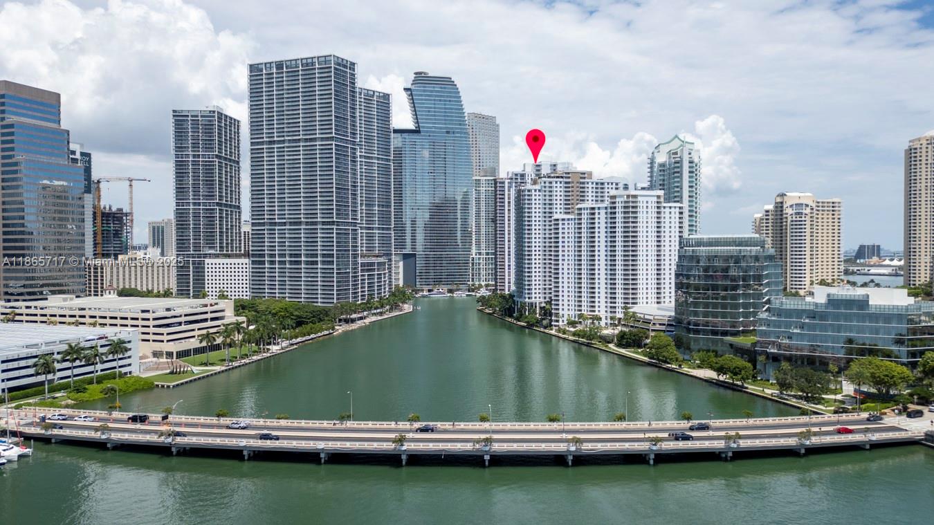 Condo for Sale in Miami, FL