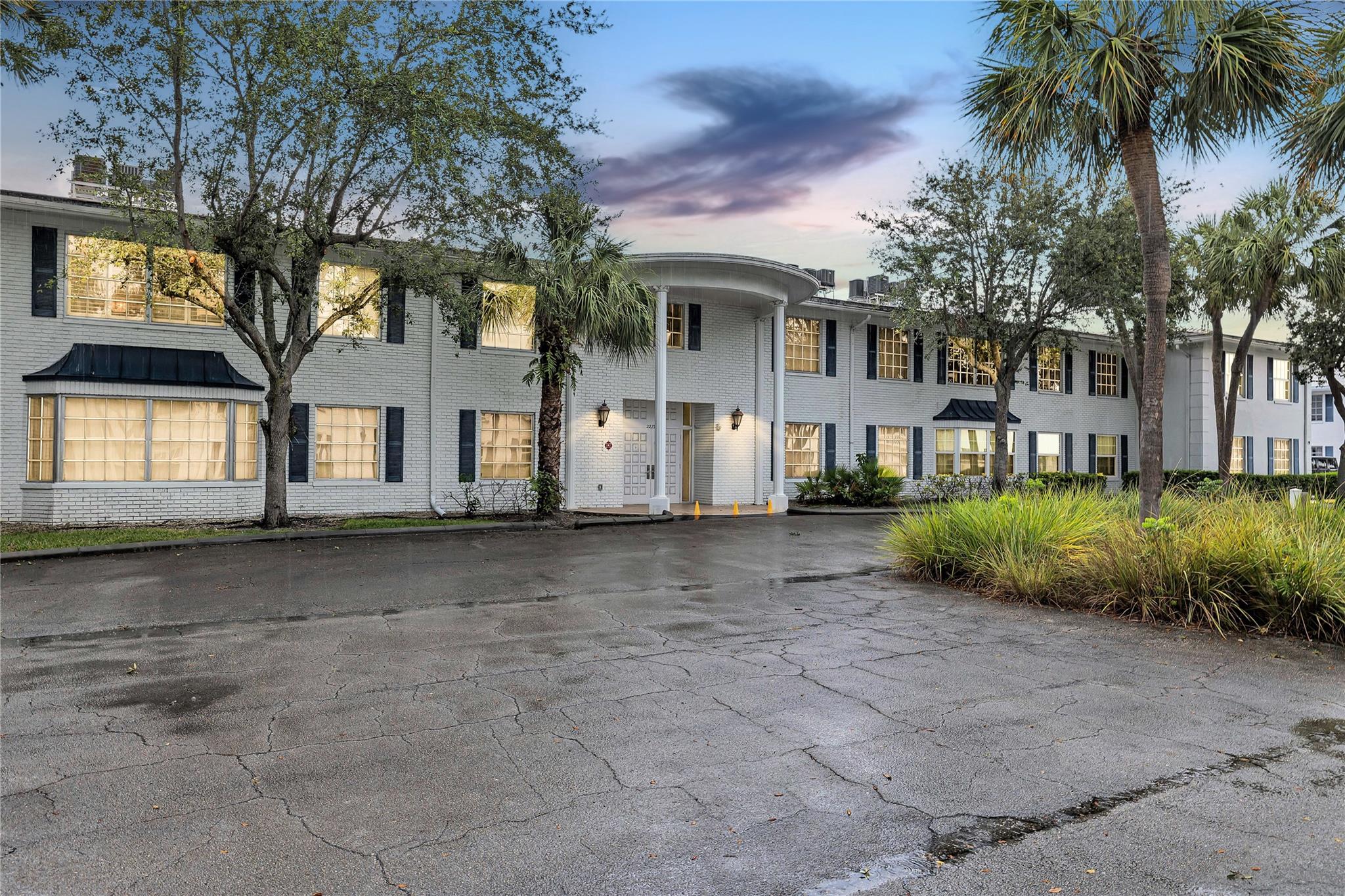 Imperial Point Colonnades