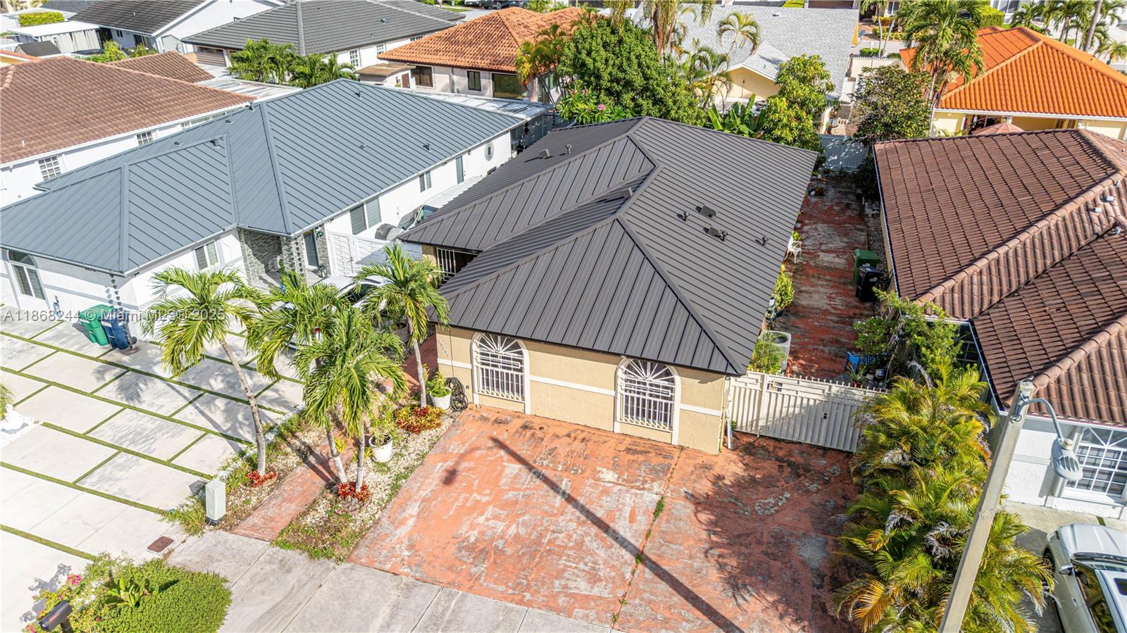 Homes for sale in Miami, FL | 14309 Sw 52Nd St, Miami, FL 33175 | MLS# A11868244