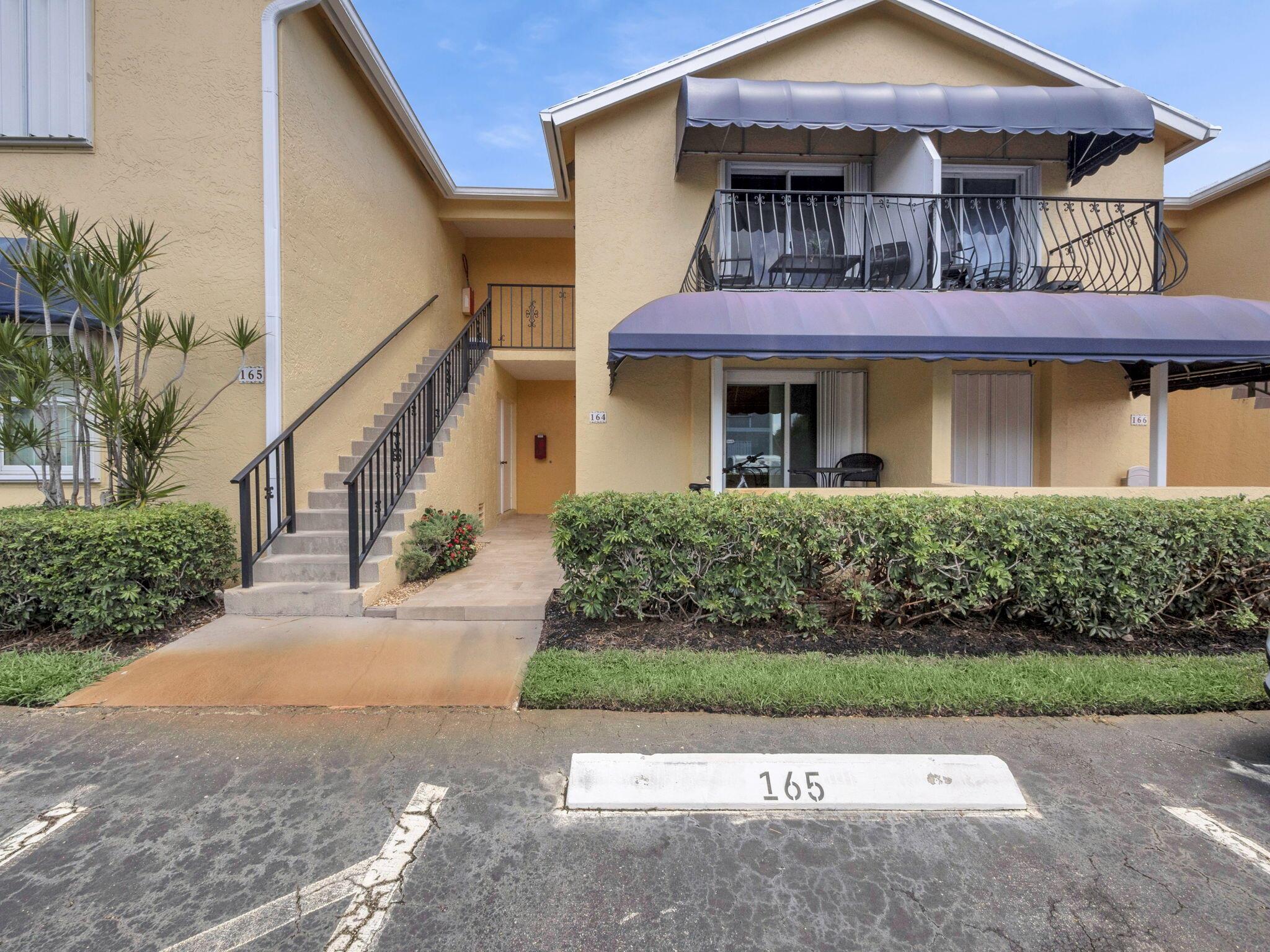 Homes for sale in Hypoluxo, FL | 164 Waterside Dr, Hypoluxo, FL 33462 | MLS# R11119136