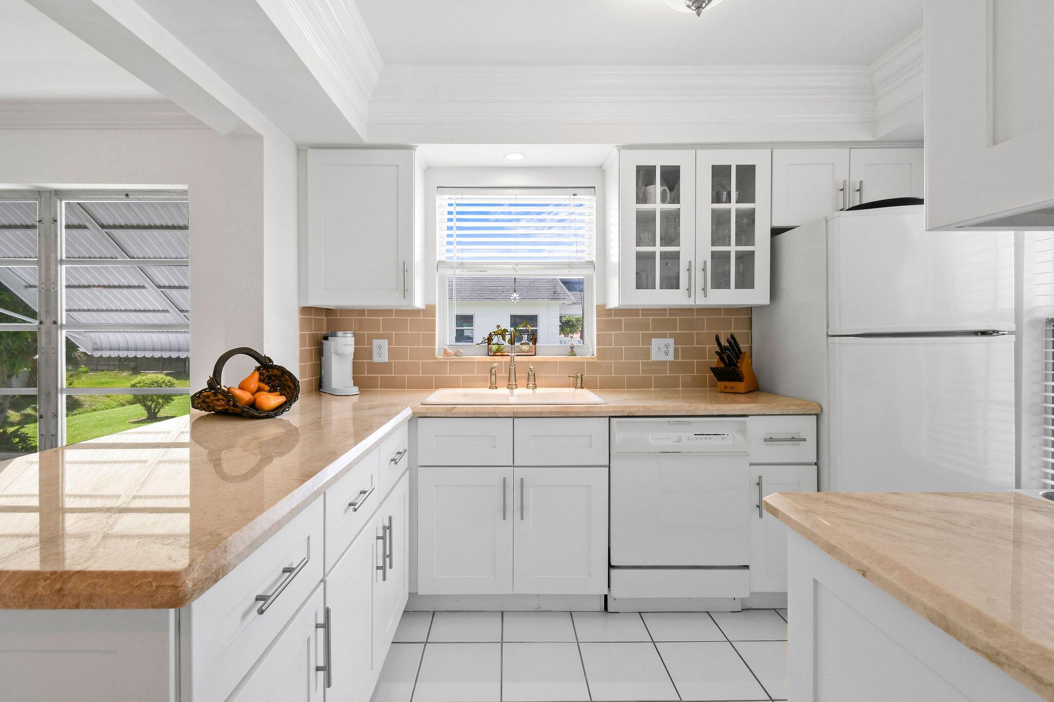 Homes for sale in Palm Beach Gardens, FL | 10040 Meridian Way N #206, Palm Beach Gardens, FL 33410 | MLS# R11119138