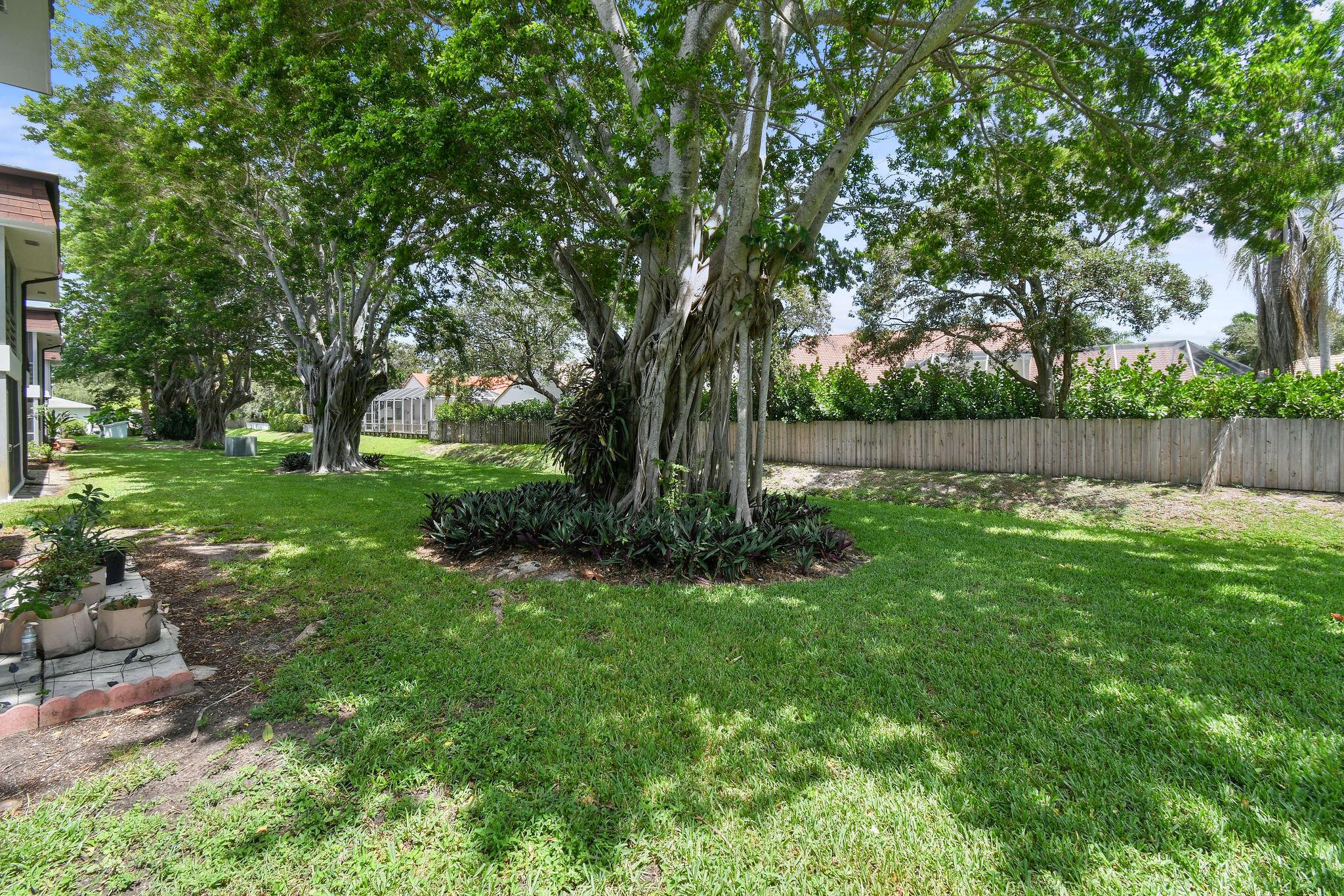 Homes for sale in Palm Beach Gardens, FL | 10040 Meridian Way N #206, Palm Beach Gardens, FL 33410 | MLS# R11119138