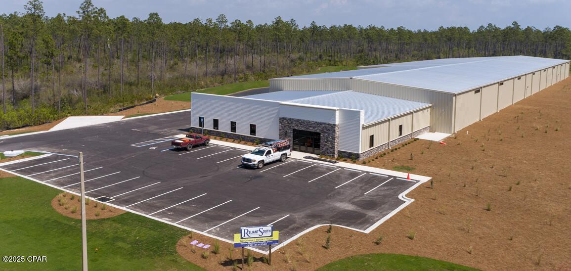 Listing photo id 8 for 17684 Cordova Place